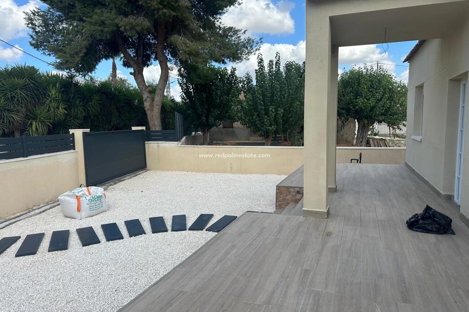 Återförsäljning - Villa -
Catral - Costa Blanca