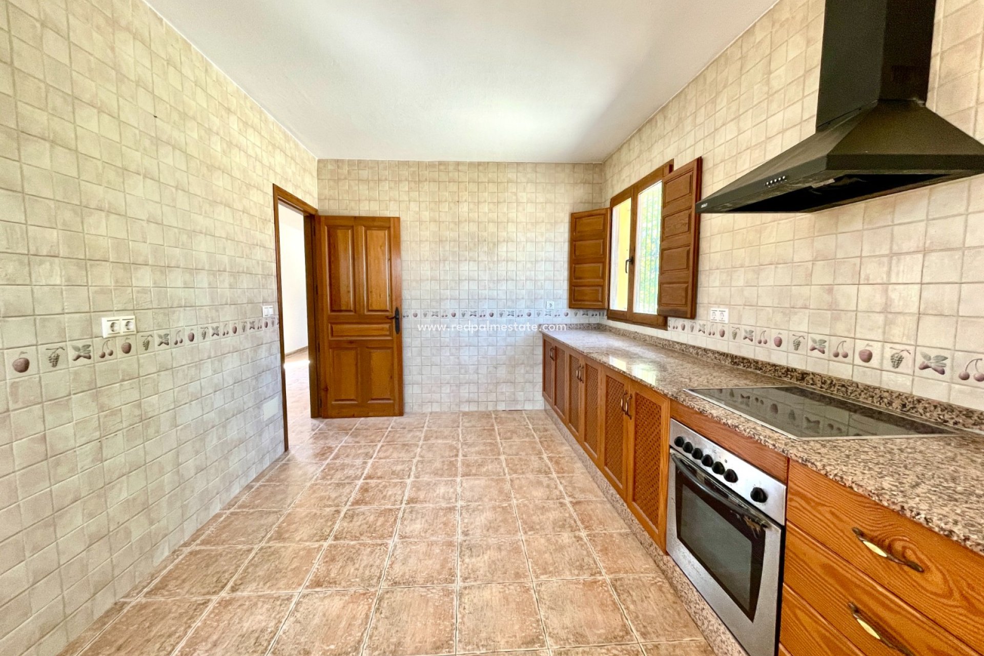 Återförsäljning - Villa -
Catral - Costa Blanca