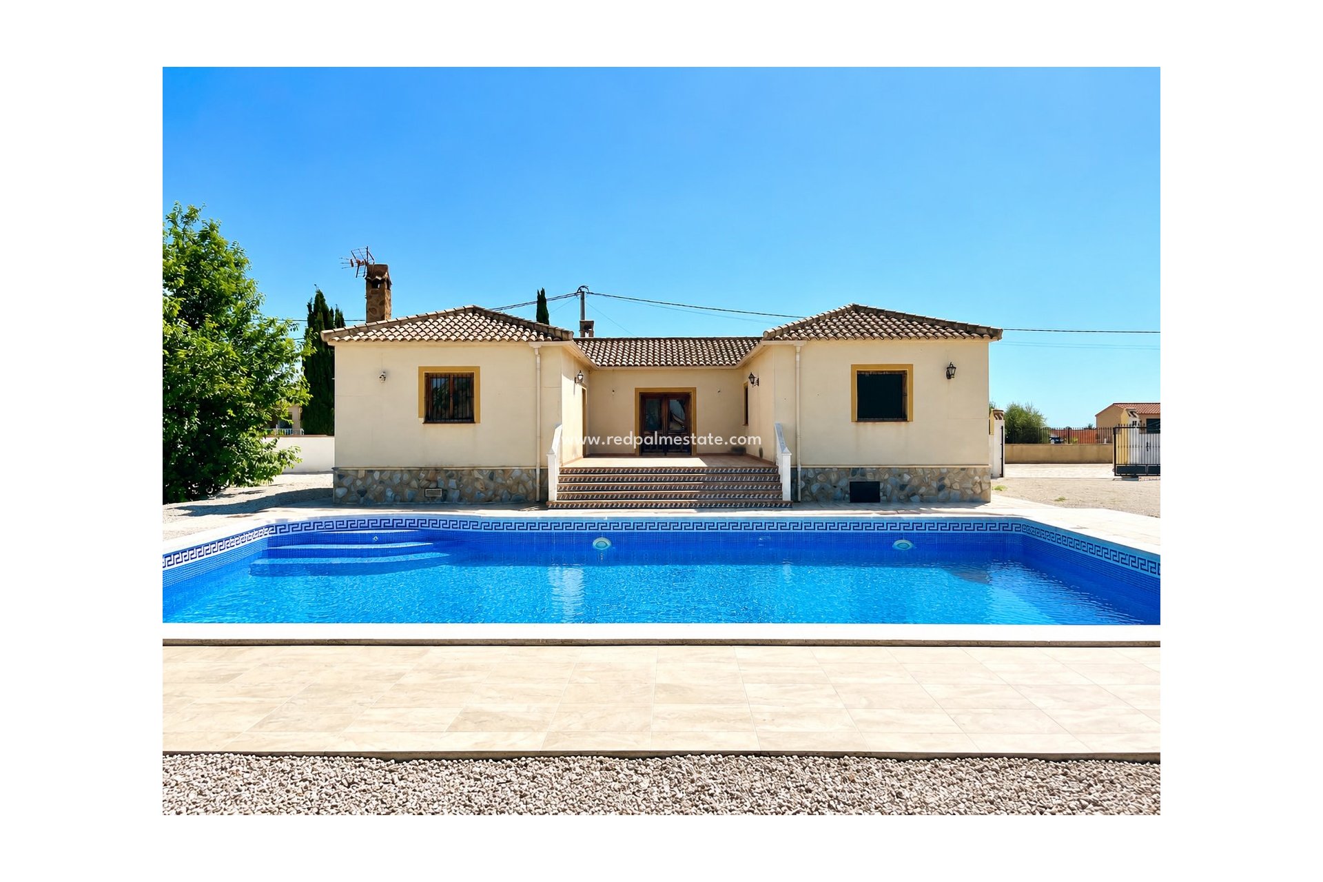 Återförsäljning - Villa -
Catral - Costa Blanca