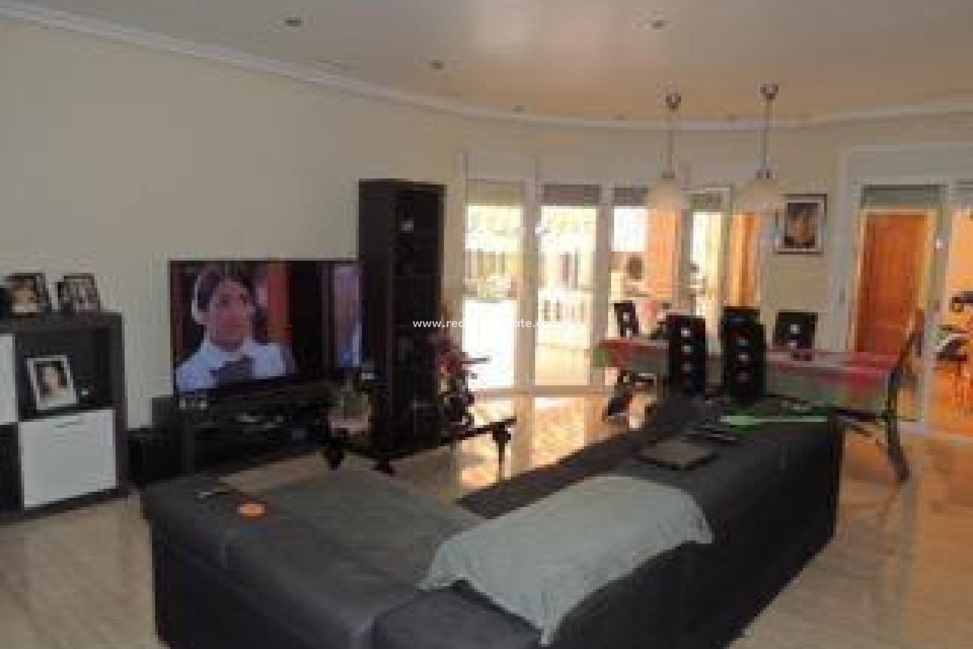 Återförsäljning - Villa -
Catral