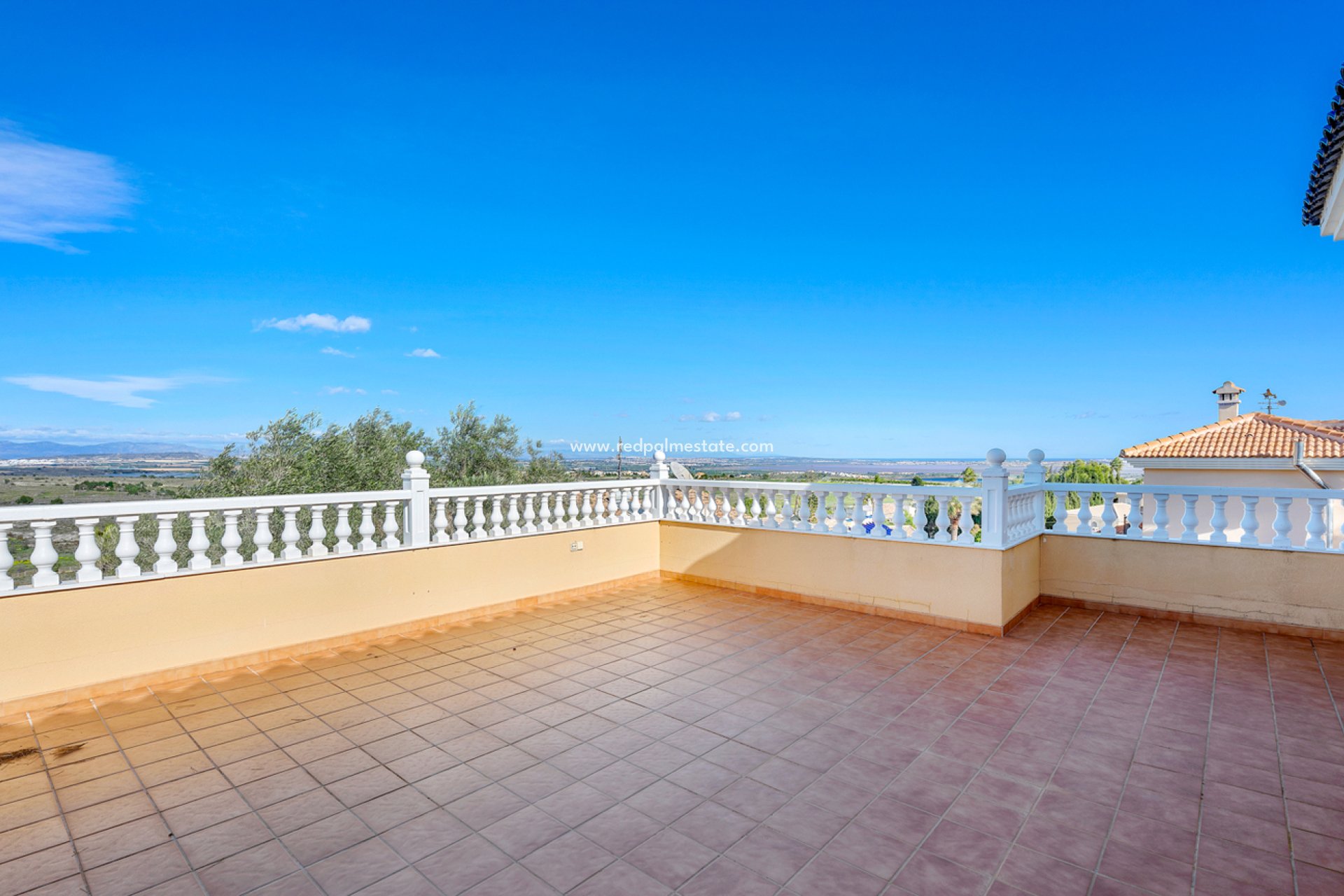 Återförsäljning - Villa -
Ciudad De Las Comunicaciones - Costa Blanca