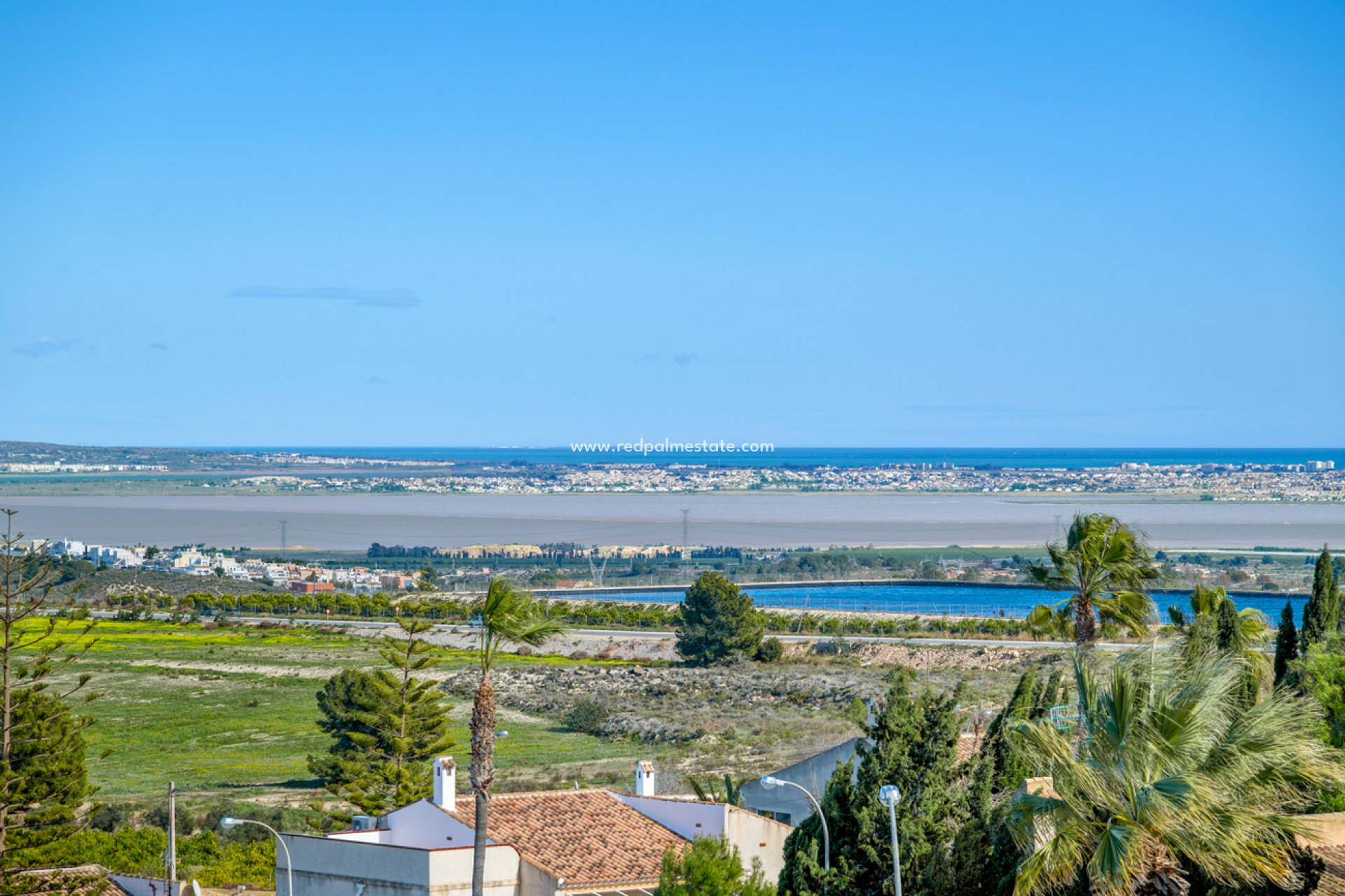 Återförsäljning - Villa -
Ciudad De Las Comunicaciones - Costa Blanca
