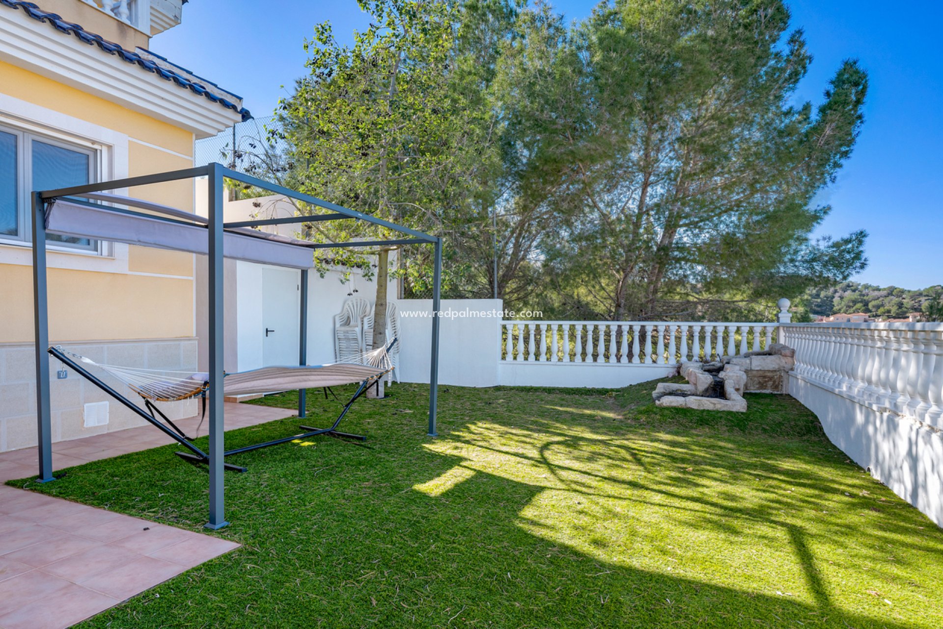 Återförsäljning - Villa -
Ciudad De Las Comunicaciones - Costa Blanca