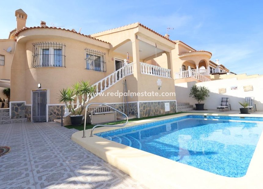 Återförsäljning - Villa -
Ciudad quesada - Costa Blanca