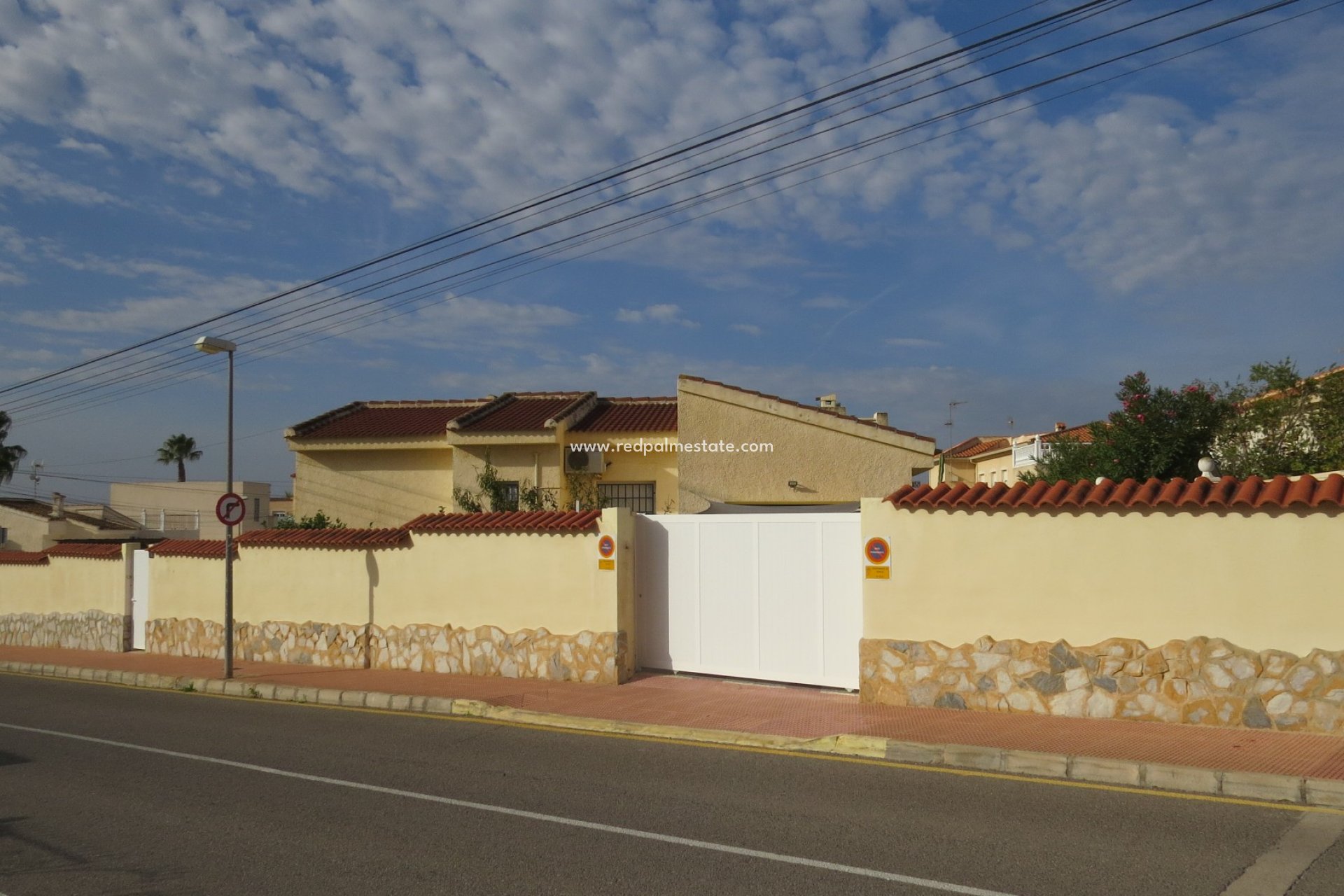 Återförsäljning - Villa -
Ciudad quesada - Costa Blanca