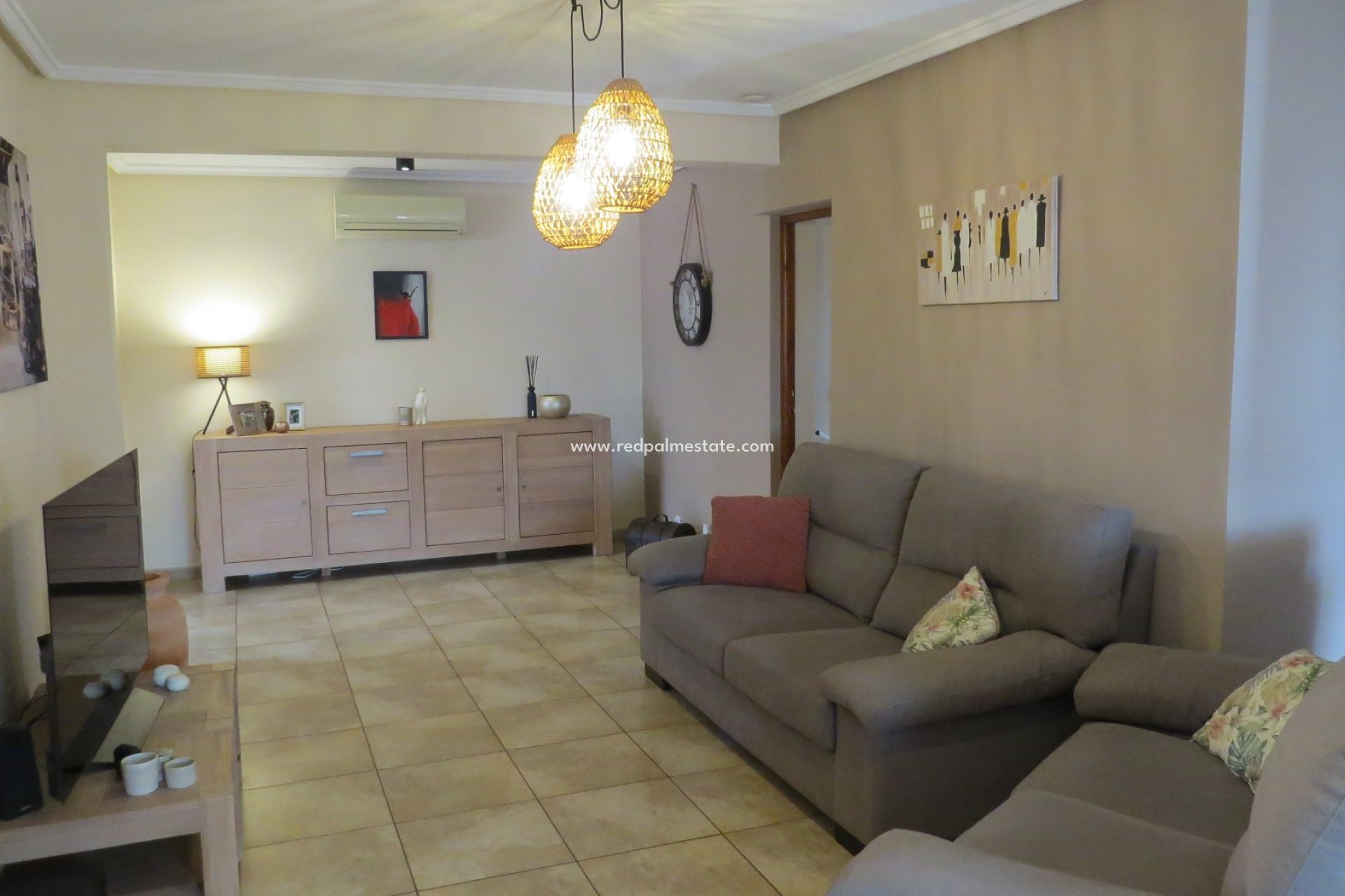 Återförsäljning - Villa -
Ciudad quesada - Costa Blanca