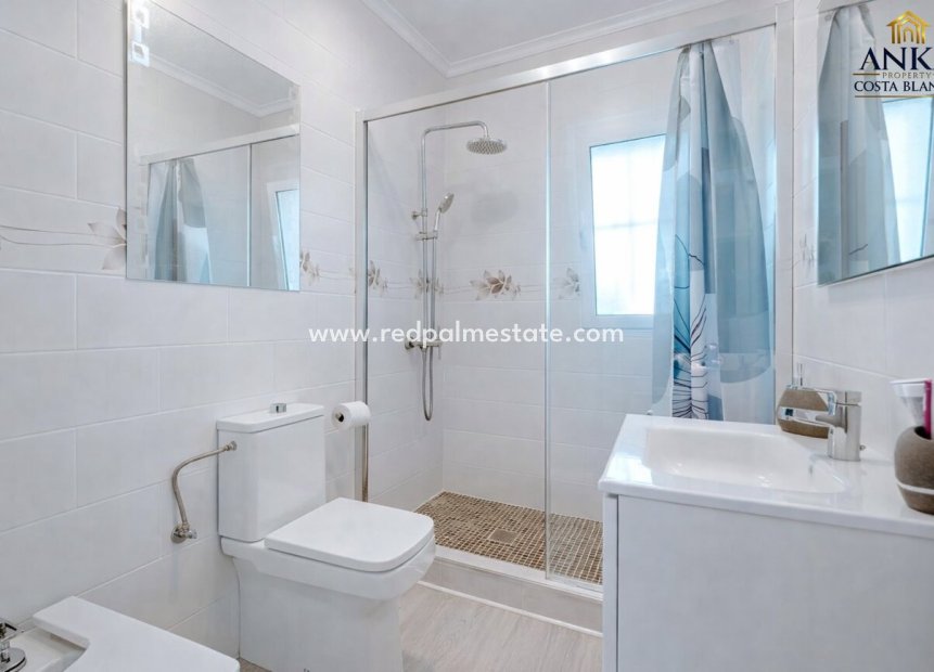 Återförsäljning - Villa -
Ciudad Quesada - La Marquesa Golf