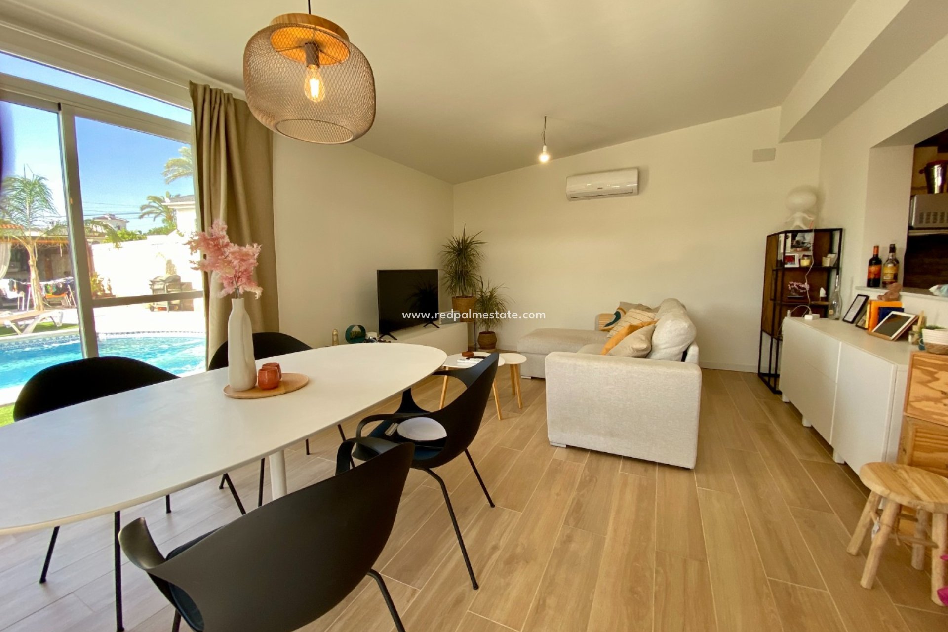 Återförsäljning - Villa -
Ciudad Quesada