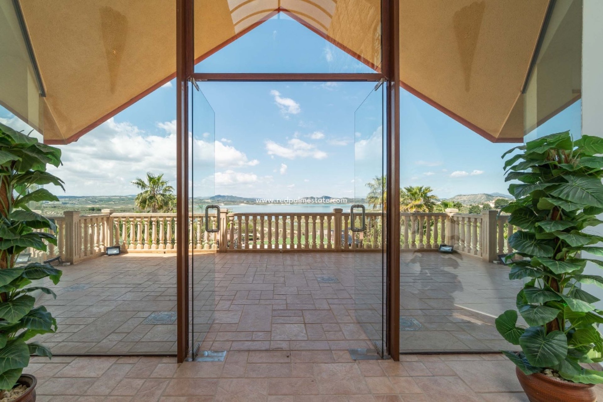 Återförsäljning - Villa -
Costa Blanca - Orihuela Costa