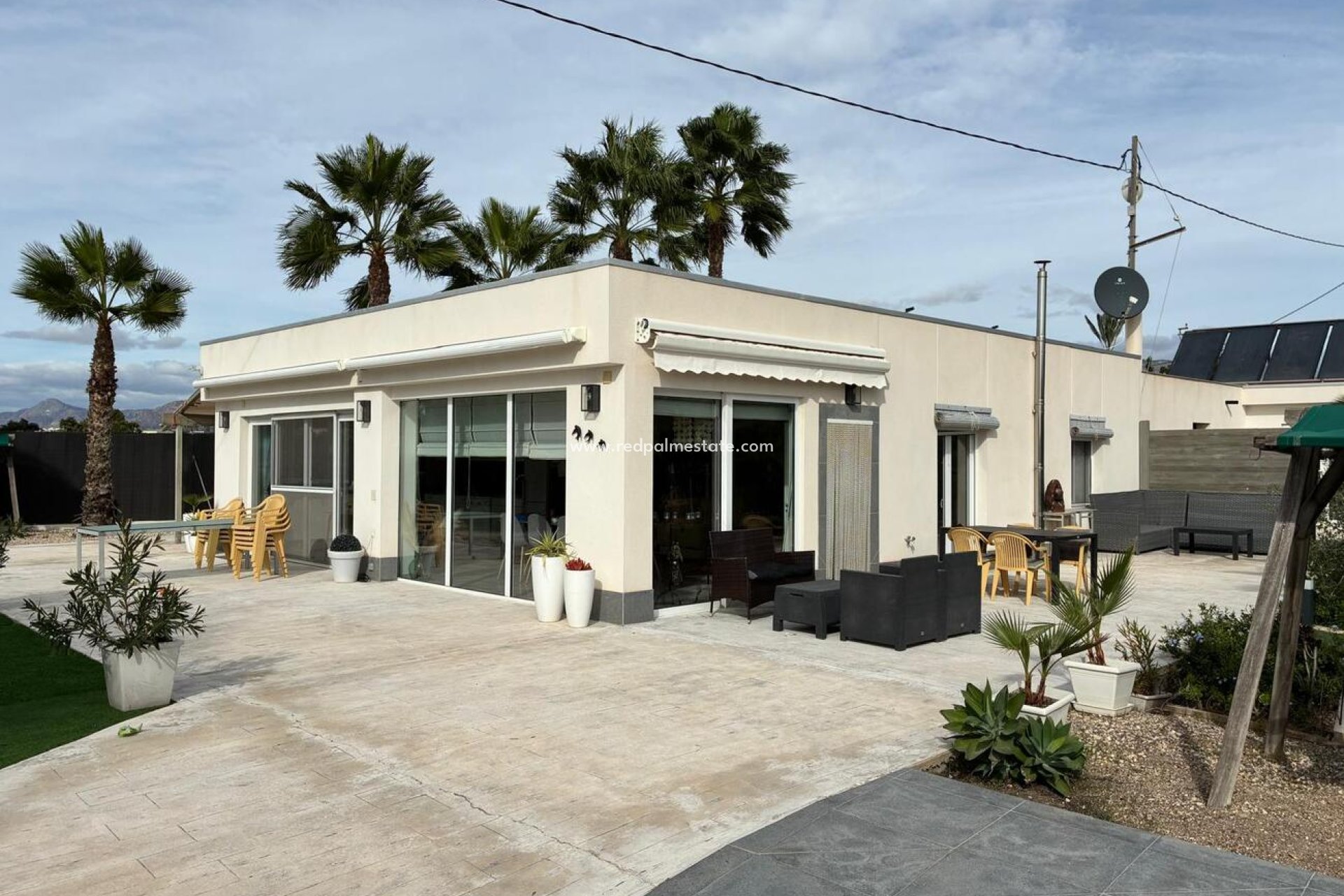 Återförsäljning - Villa -
Crevillente - Costa Blanca