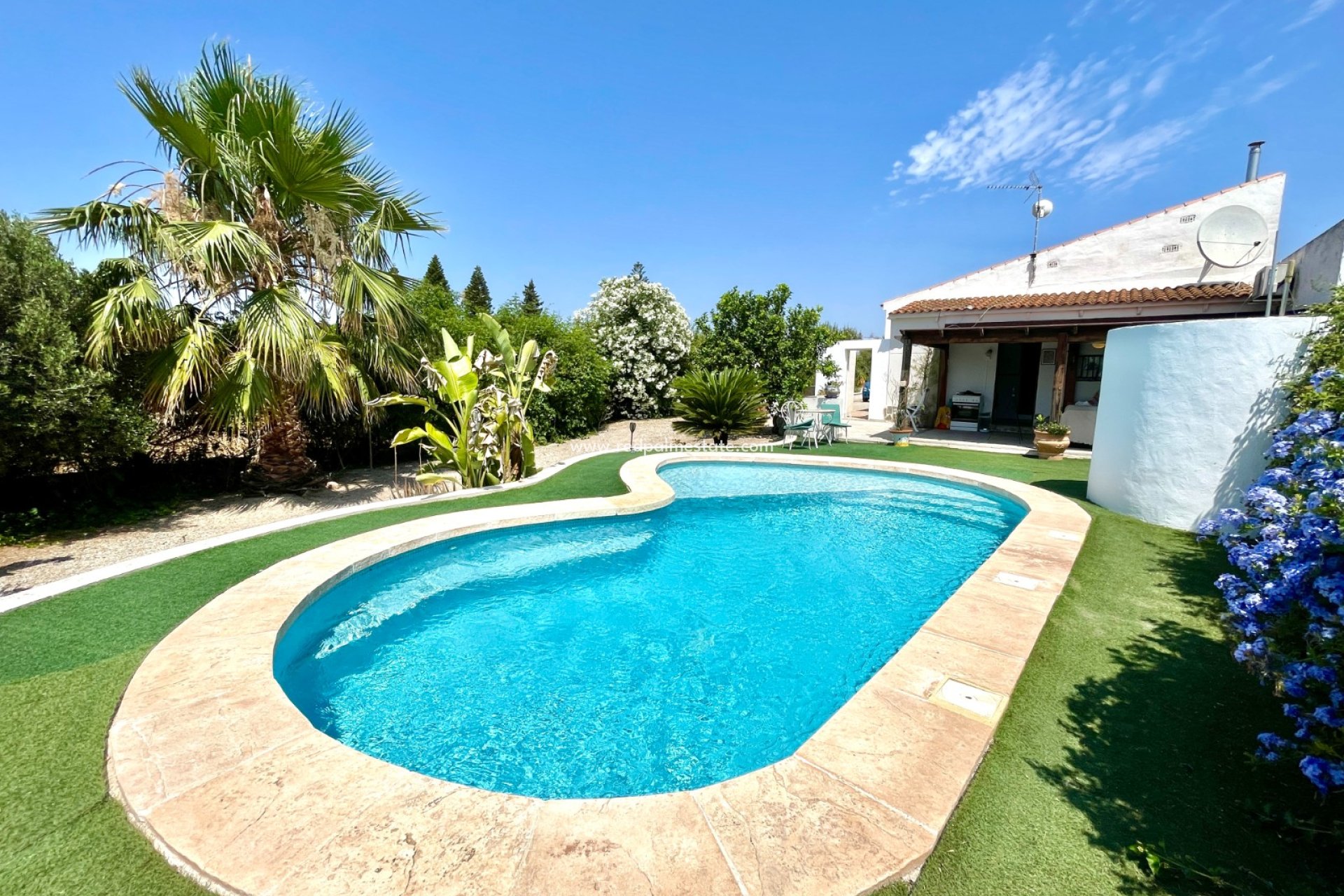 Återförsäljning - Villa -
Daya Nueva - Costa Blanca