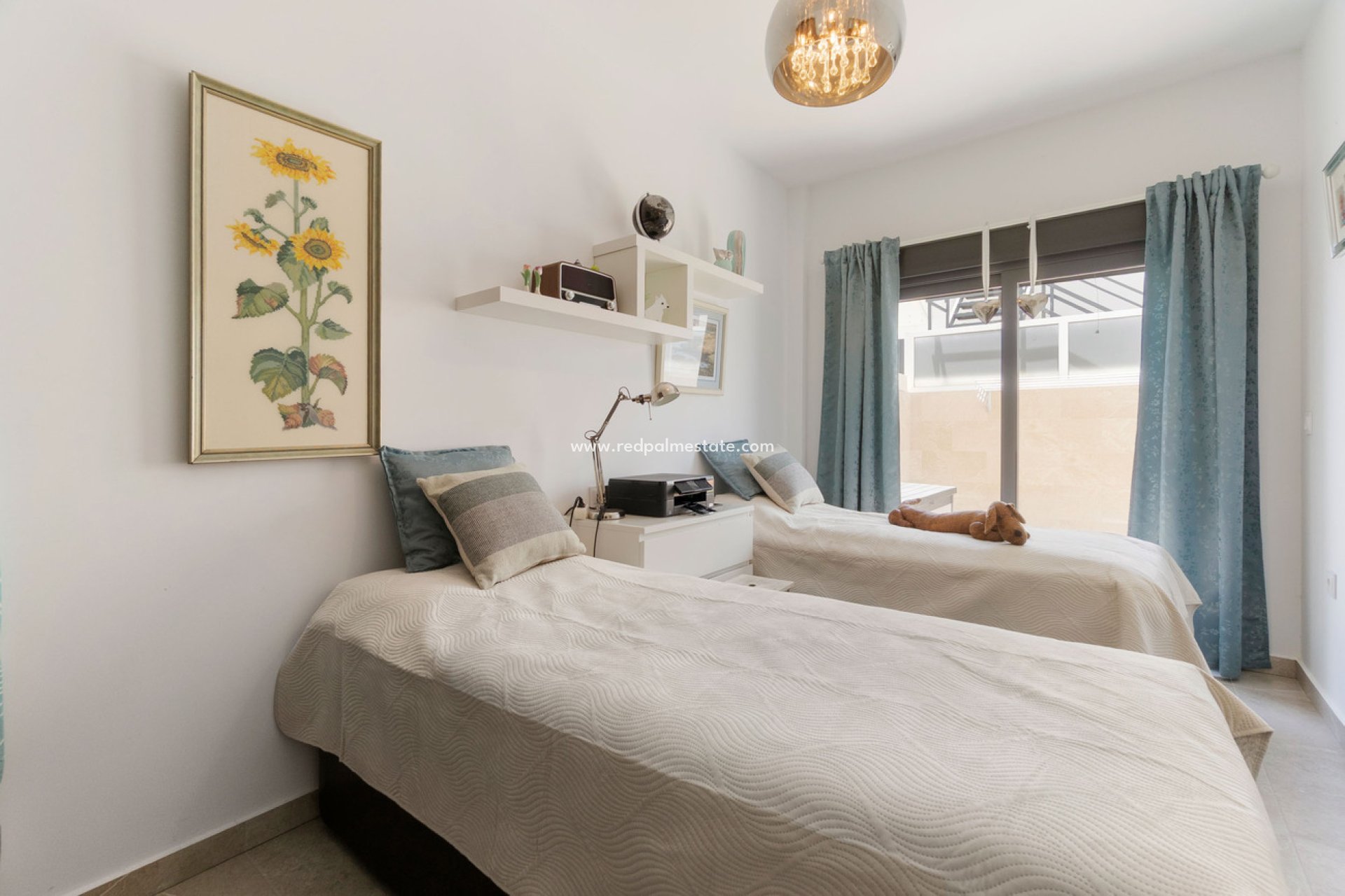 Återförsäljning - Villa -
Daya Nueva - Costa Blanca