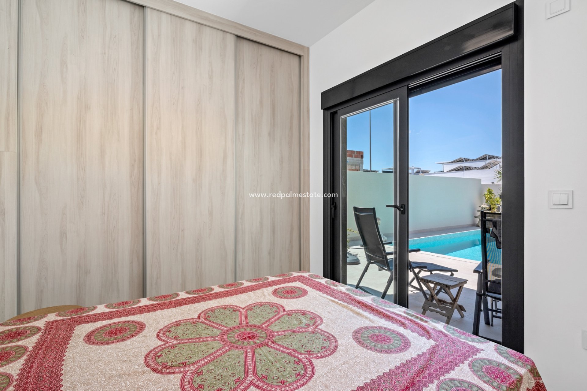Återförsäljning - Villa -
Daya Nueva - Costa Blanca