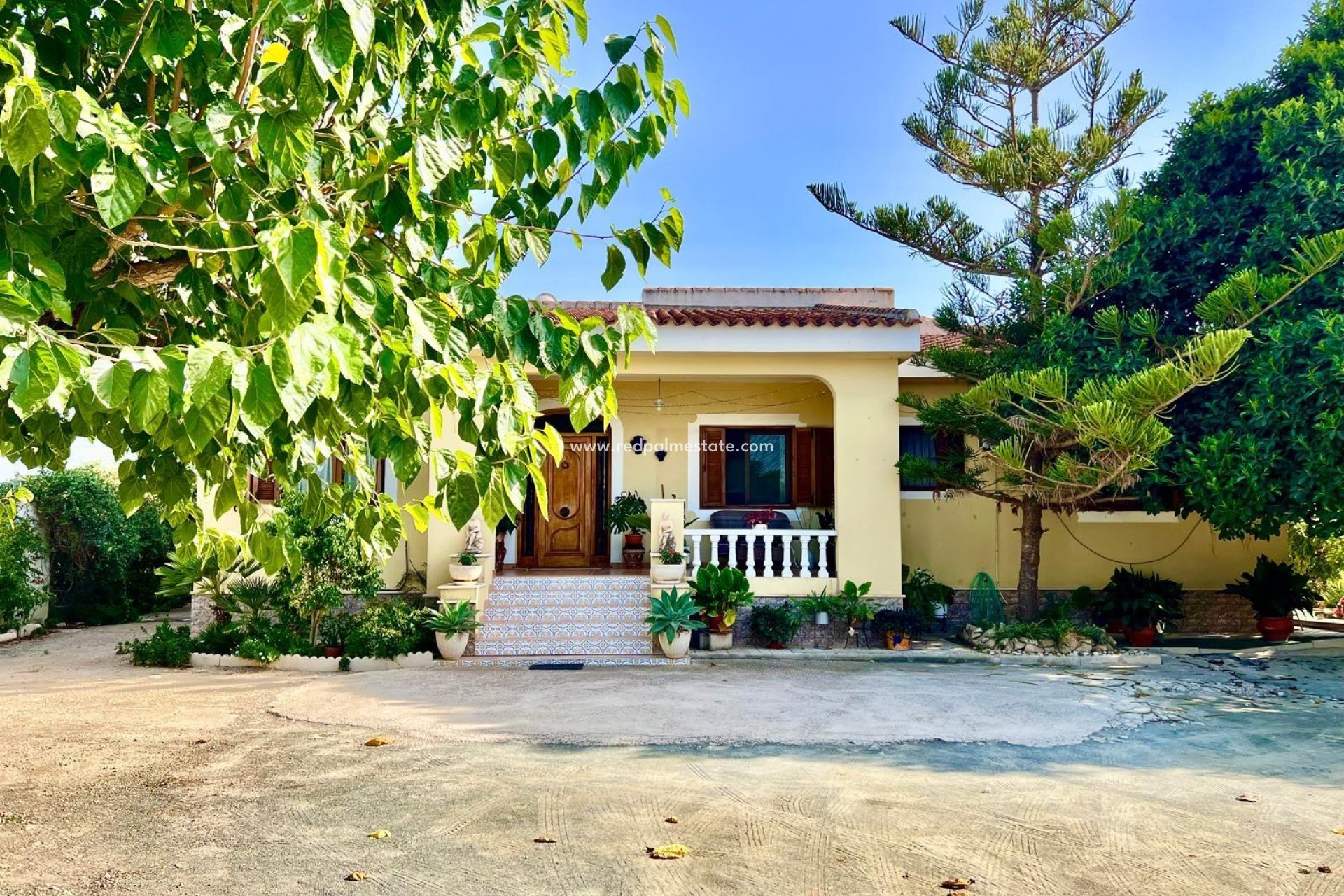 Återförsäljning - Villa -
Daya Vieja - Costa Blanca Sur