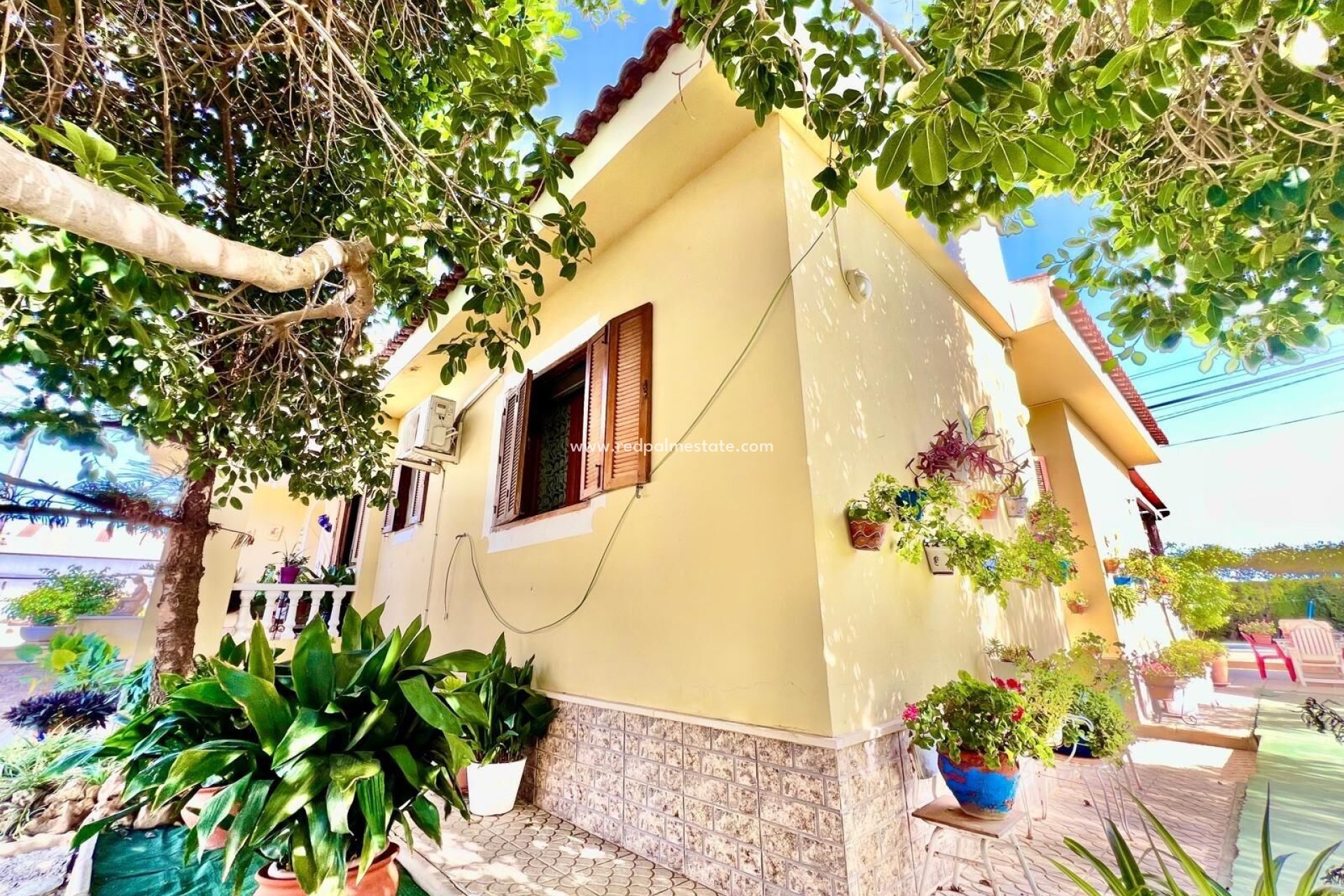 Återförsäljning - Villa -
Daya Vieja - Costa Blanca Sur