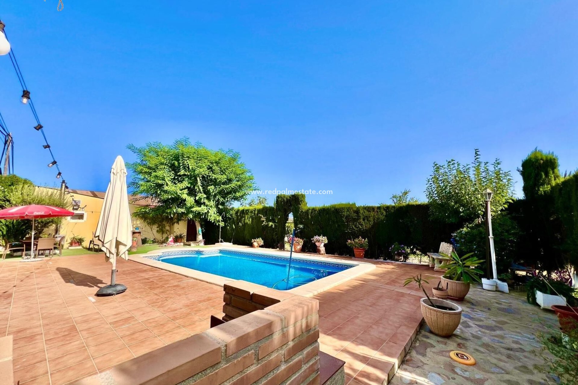 Återförsäljning - Villa -
Daya Vieja - Costa Blanca Sur