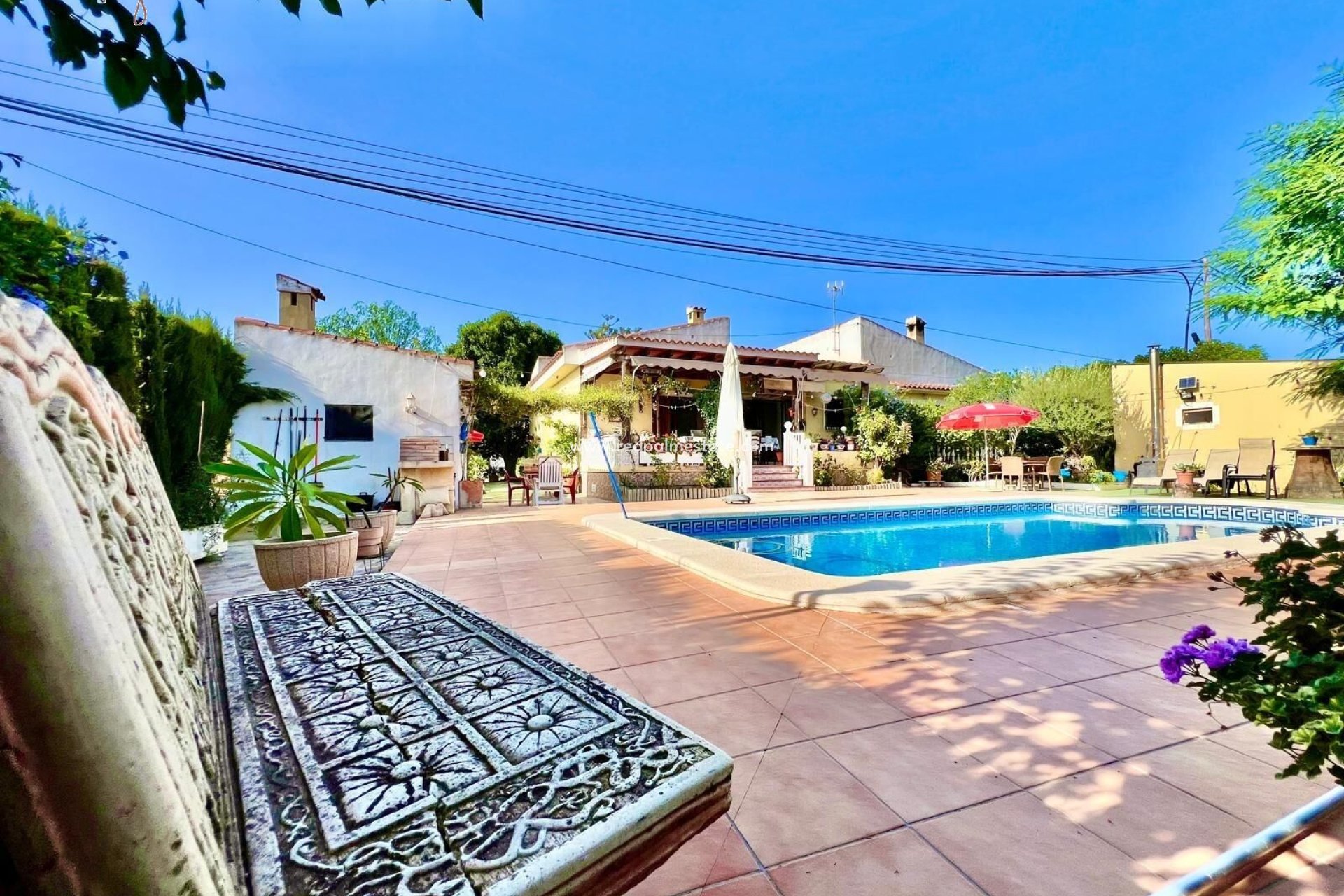Återförsäljning - Villa -
Daya Vieja - Costa Blanca Sur