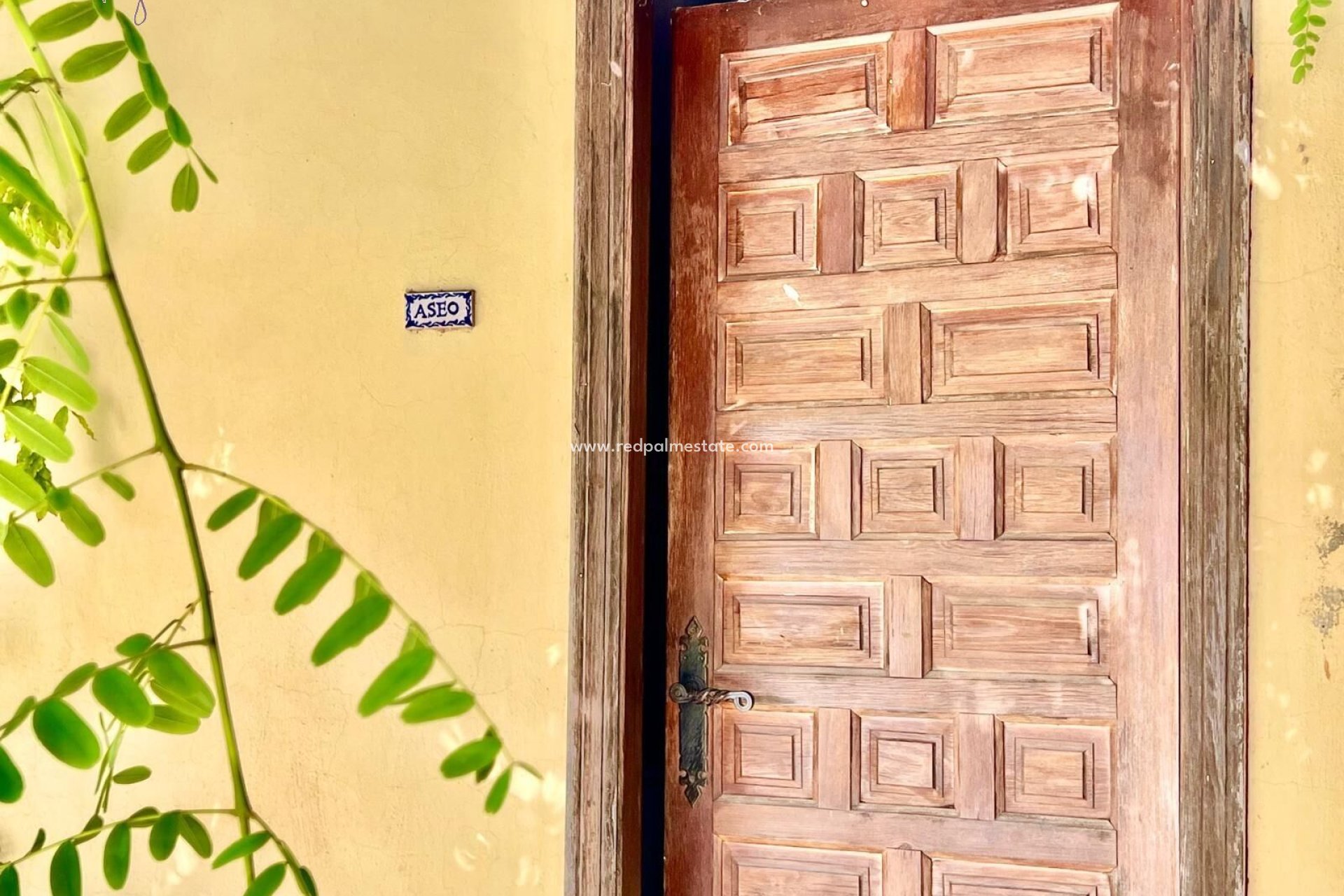Återförsäljning - Villa -
Daya Vieja - Costa Blanca Sur