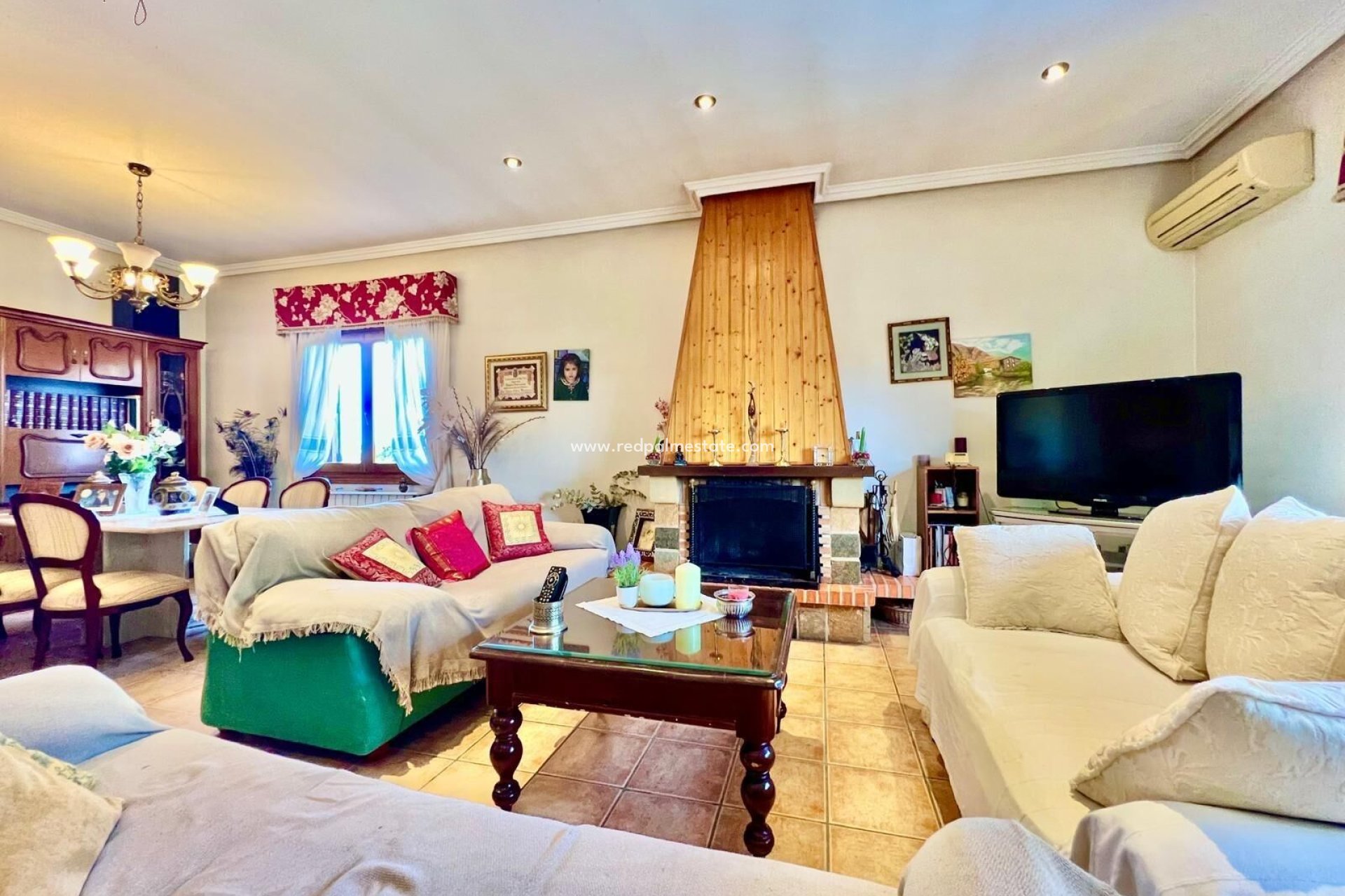 Återförsäljning - Villa -
Daya Vieja - Costa Blanca Sur