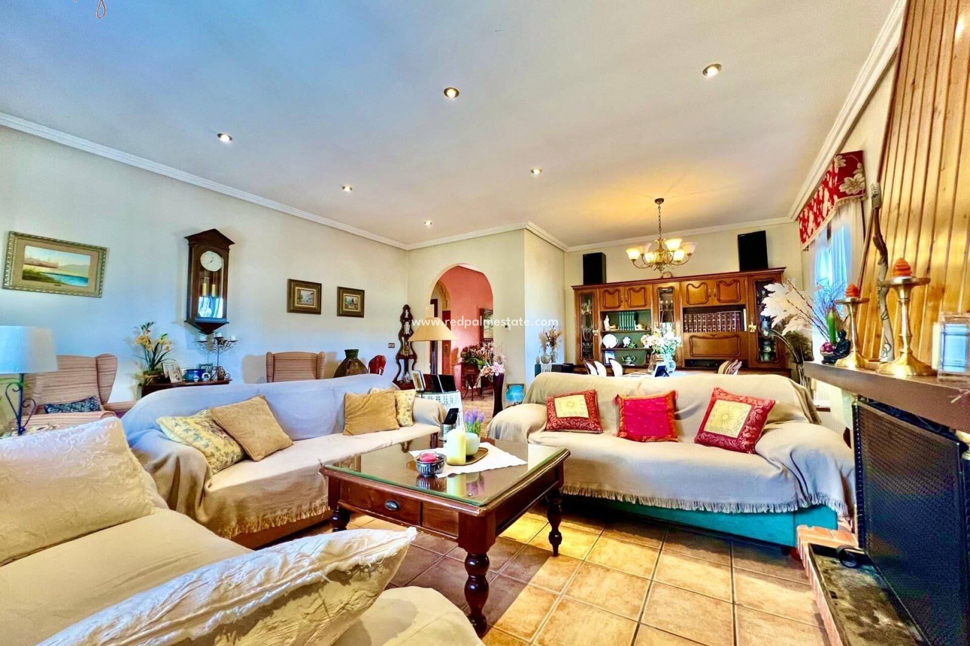 Återförsäljning - Villa -
Daya Vieja - Costa Blanca Sur