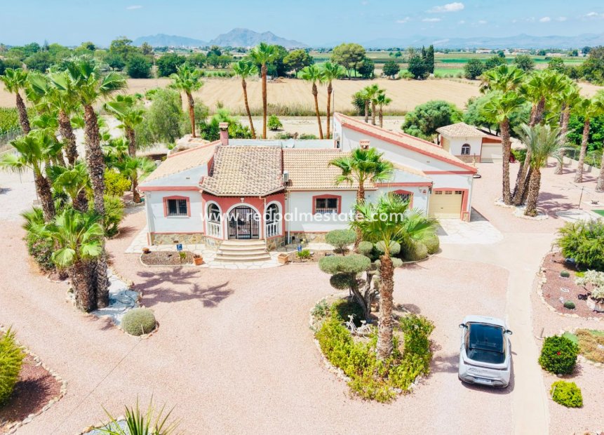 Återförsäljning - Villa -
Daya Vieja - Costa Blanca