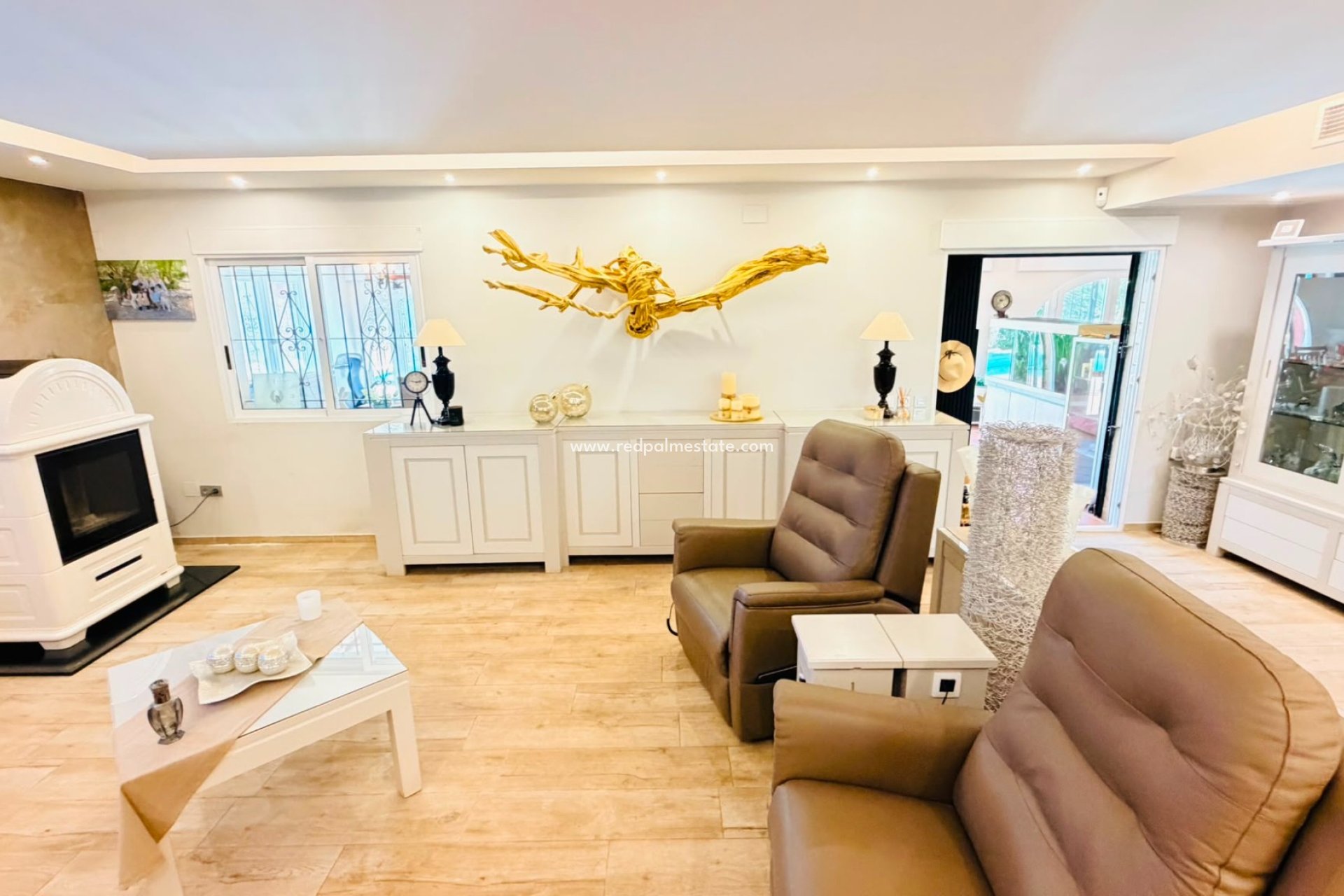 Återförsäljning - Villa -
Daya Vieja - Costa Blanca