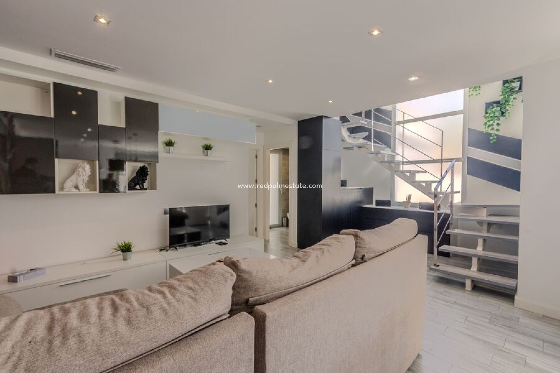 Återförsäljning - Villa -
Daya Vieja - Costa Blanca