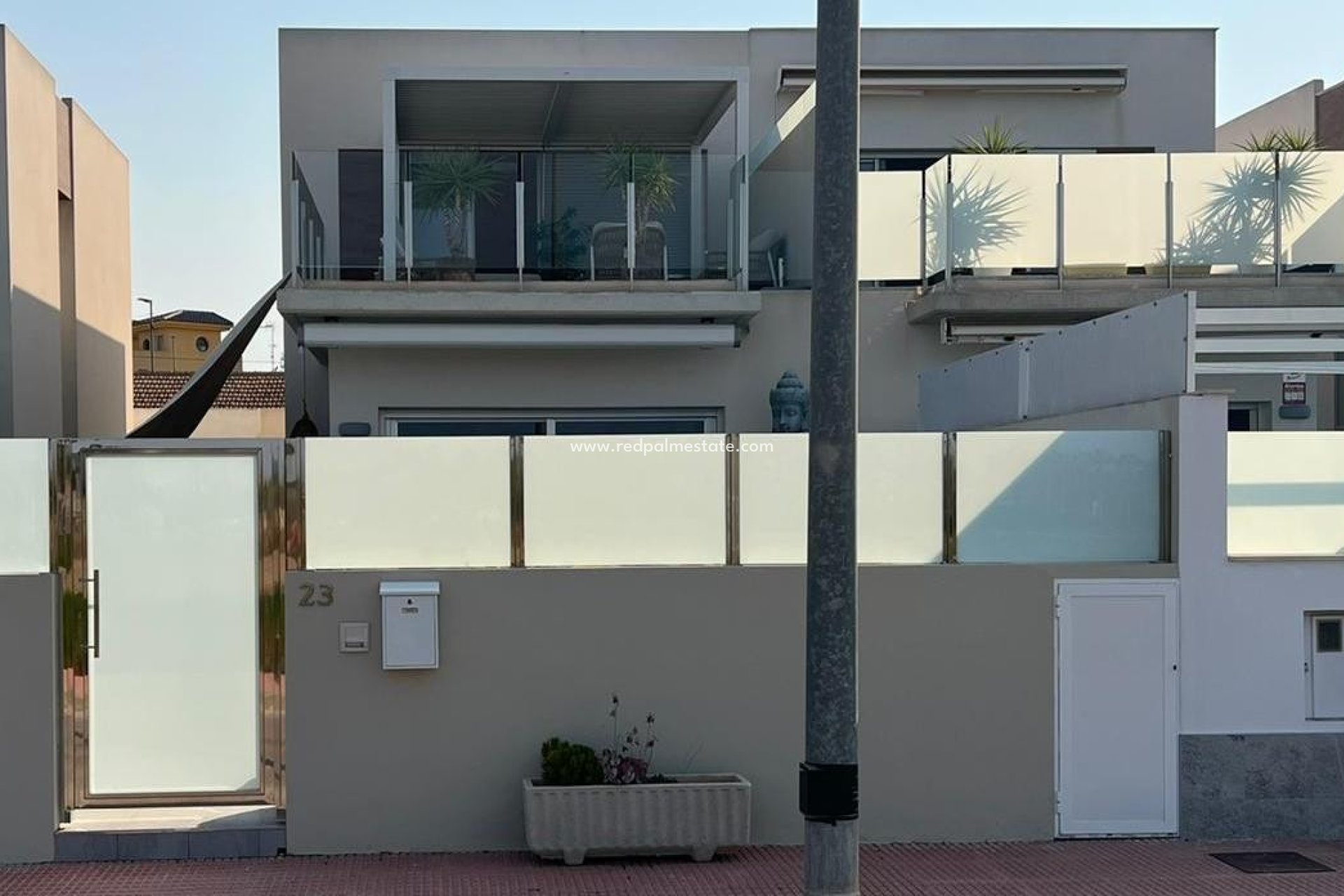 Återförsäljning - Villa -
Daya Vieja - Costa Blanca