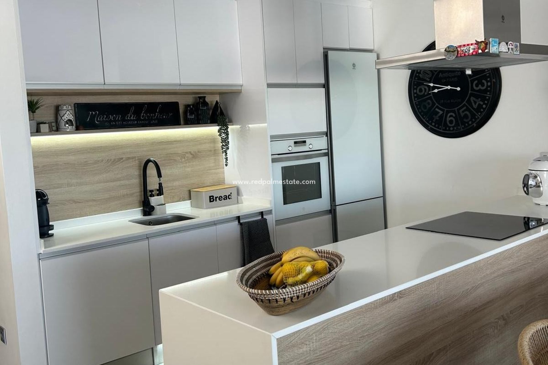 Återförsäljning - Villa -
Daya Vieja - Costa Blanca