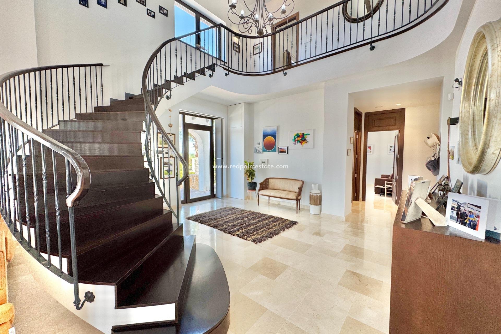 Återförsäljning - Villa -
Dolores - Comunidad Valenciana