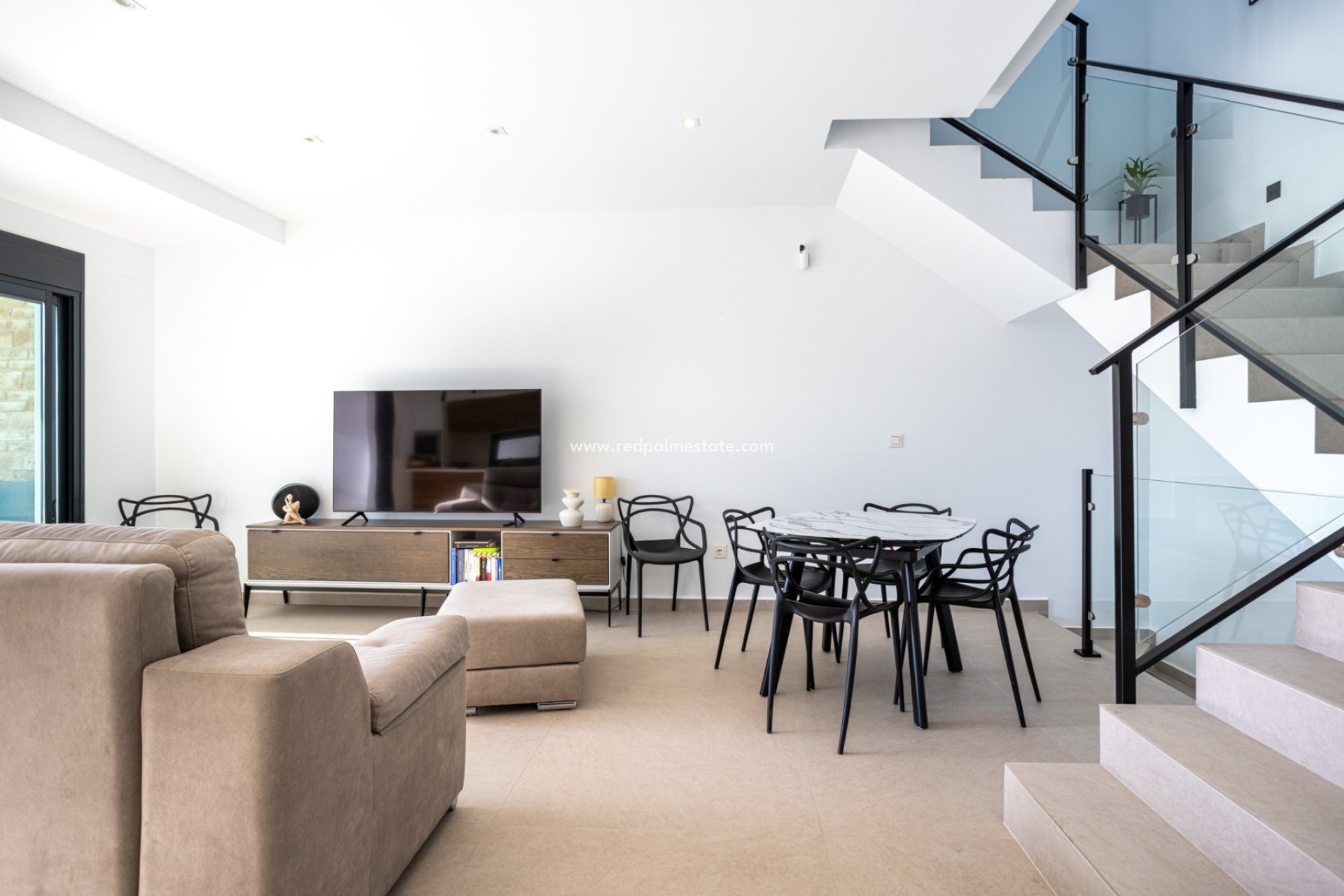 Återförsäljning - Villa -
Dolores - Costa Blanca