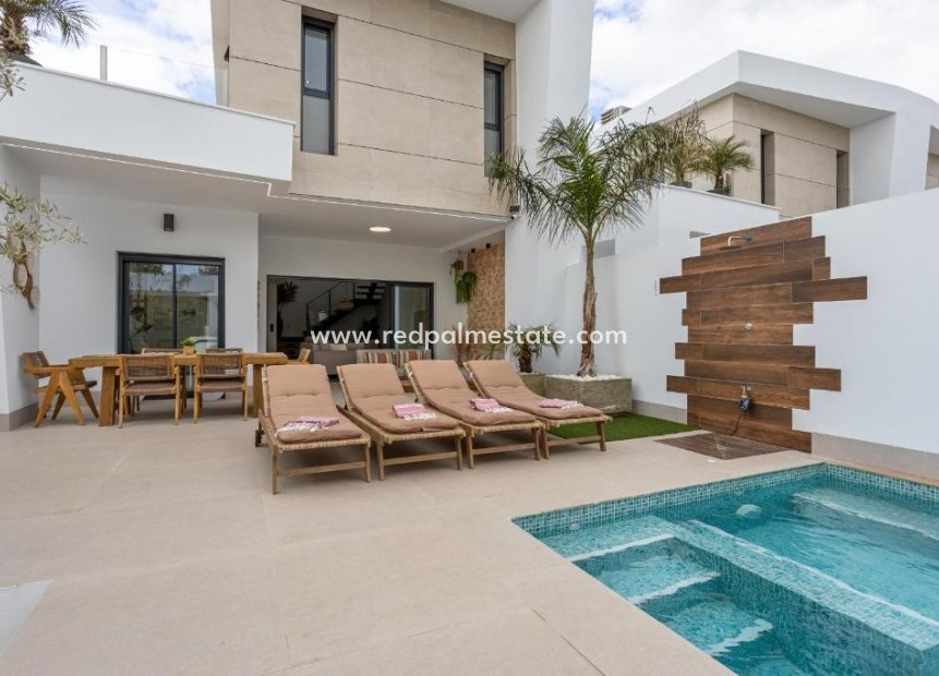 Återförsäljning - Villa -
Dolores - Costa Blanca