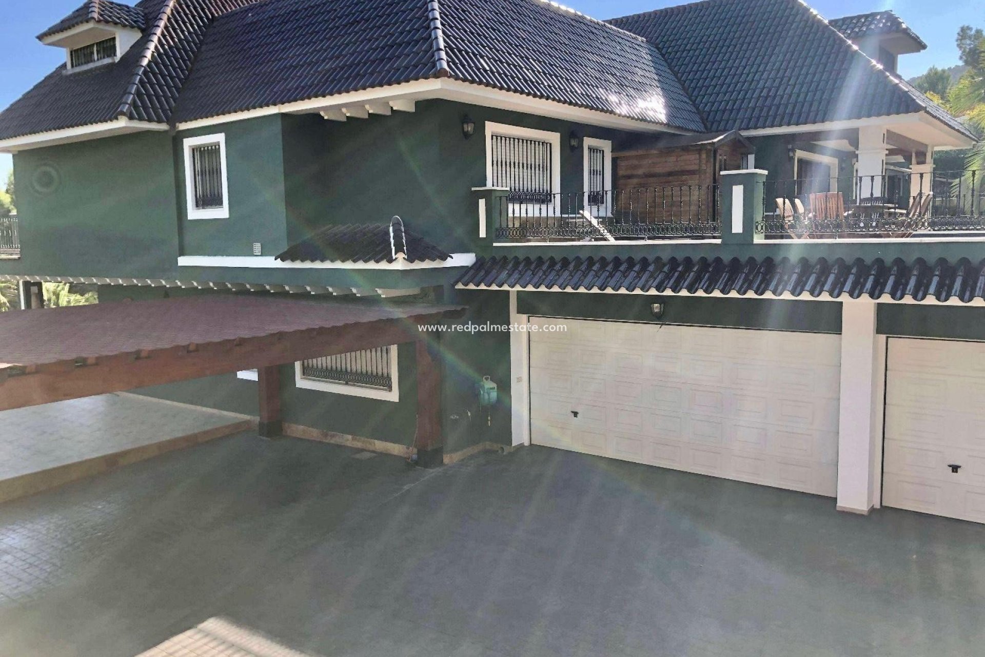 Återförsäljning - Villa -
El Palmar