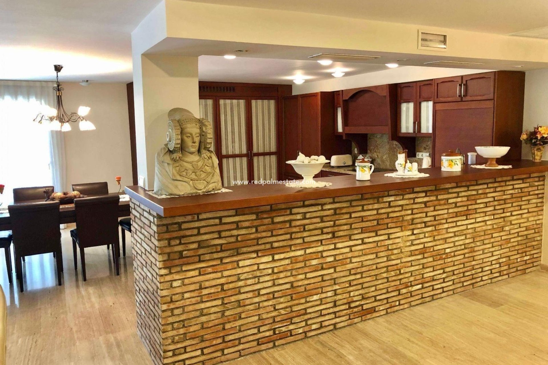 Återförsäljning - Villa -
El Palmar