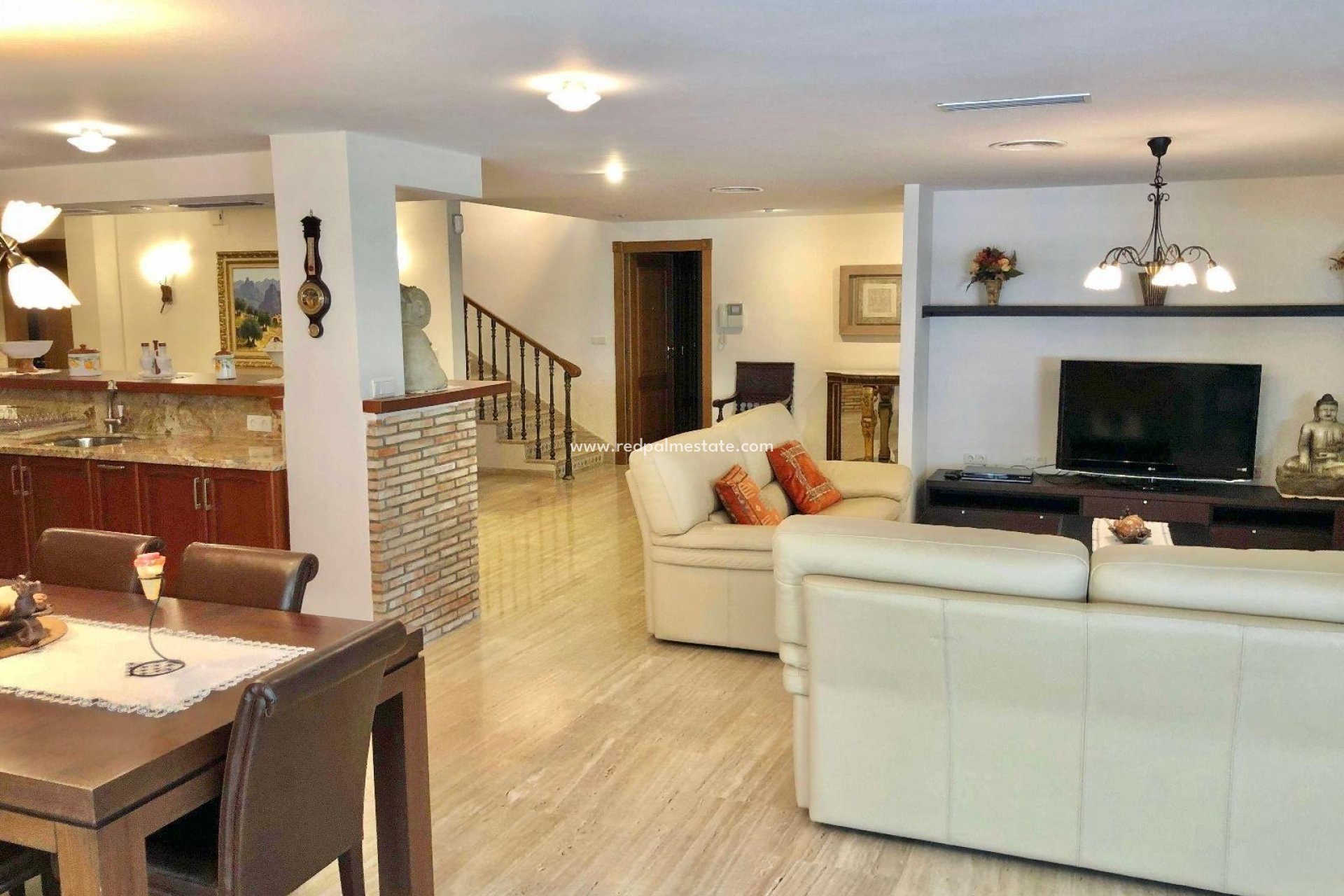 Återförsäljning - Villa -
El Palmar