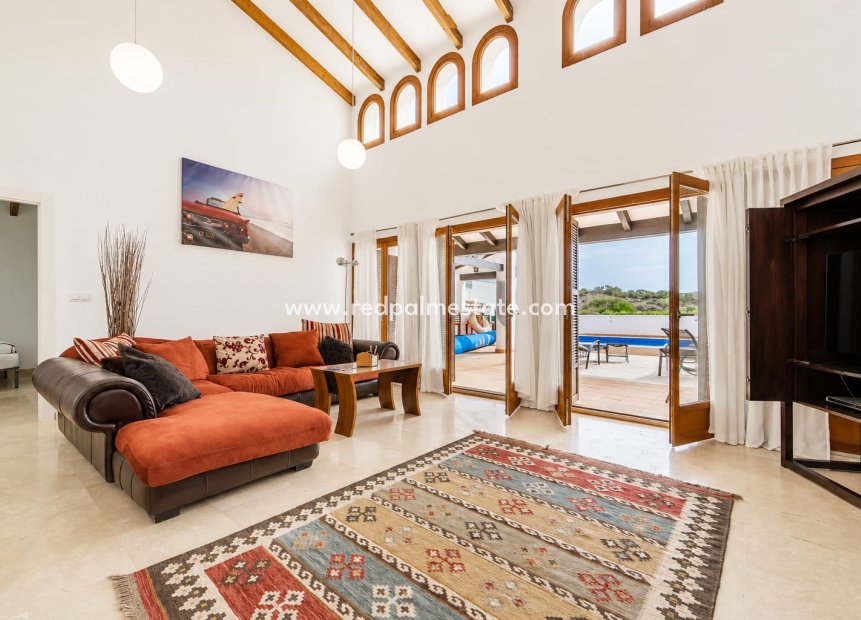 Återförsäljning - Villa -
El Valle Golf Resort - Inland