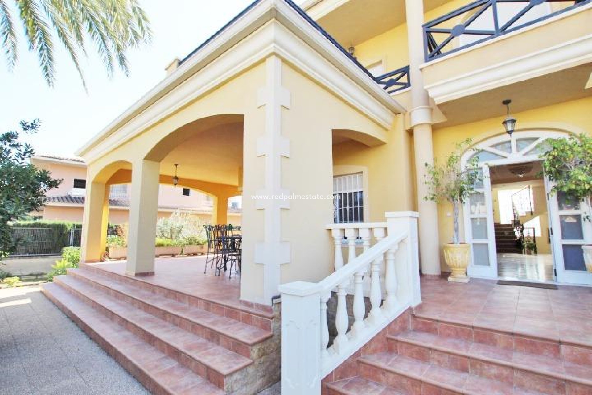 Återförsäljning - Villa -
Elche - Altabix