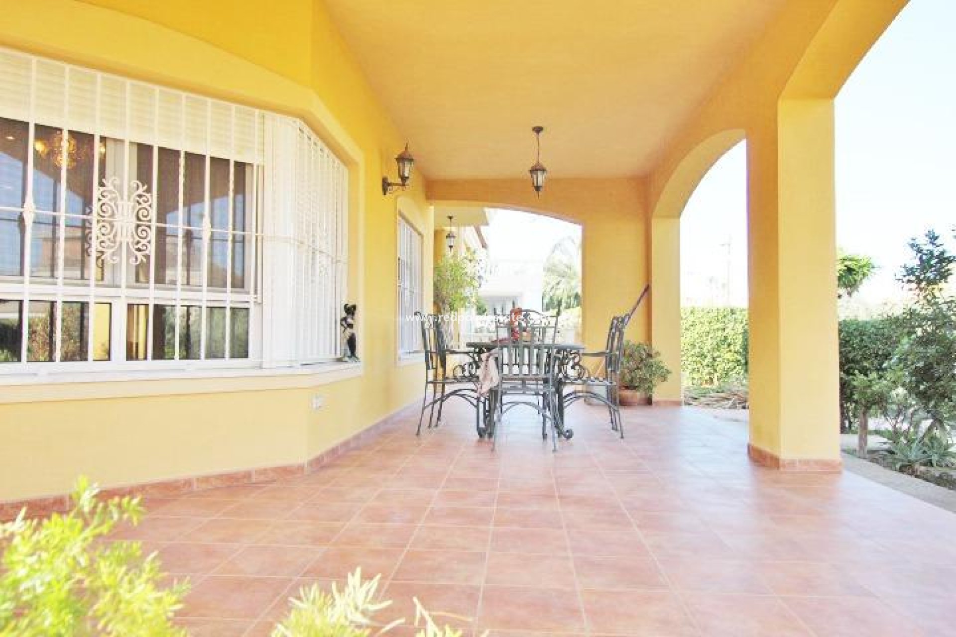 Återförsäljning - Villa -
Elche - Altabix