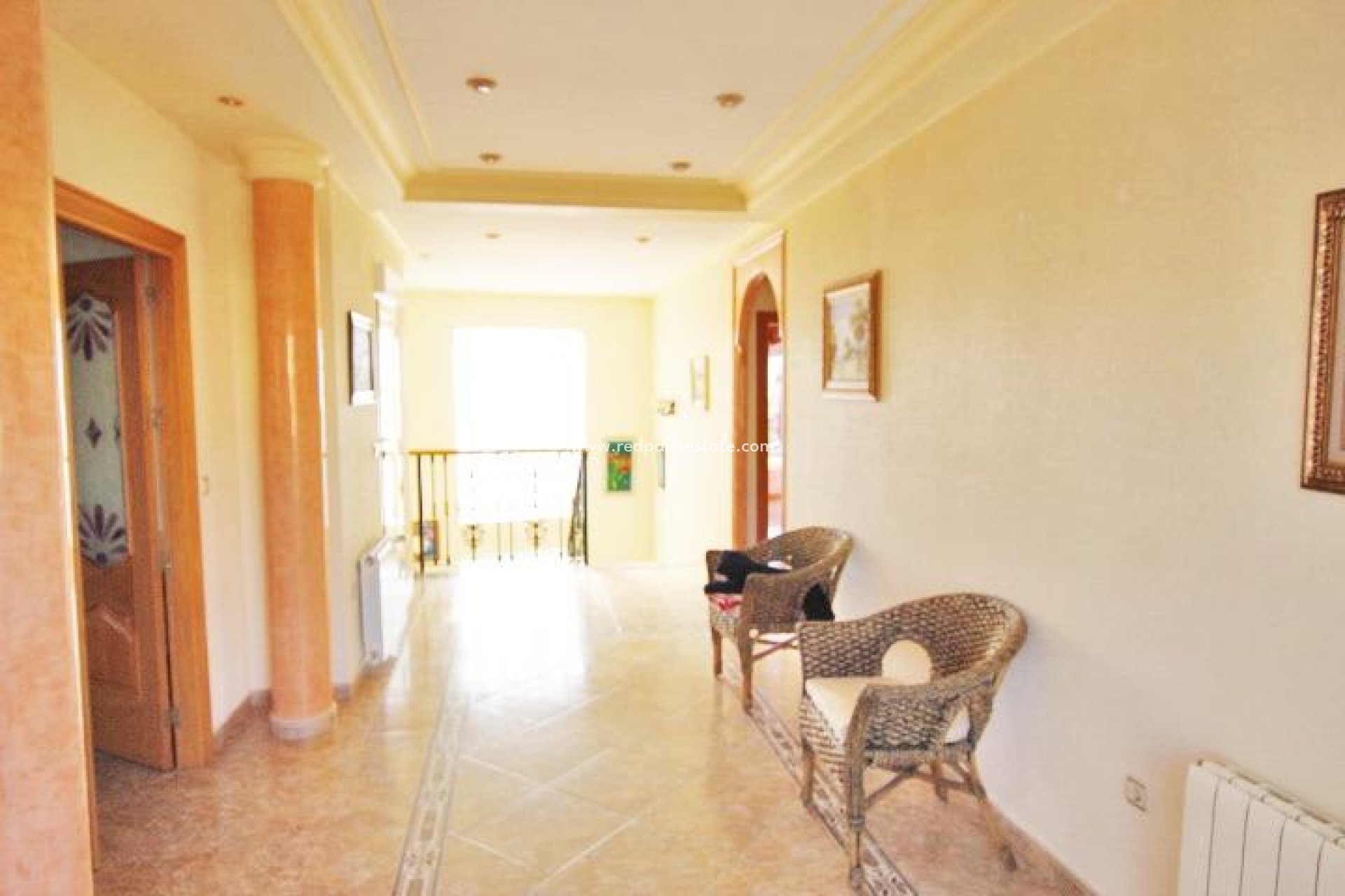 Återförsäljning - Villa -
Elche - Altabix