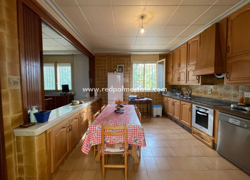 Återförsäljning - Villa -
Elche - Costa Blanca