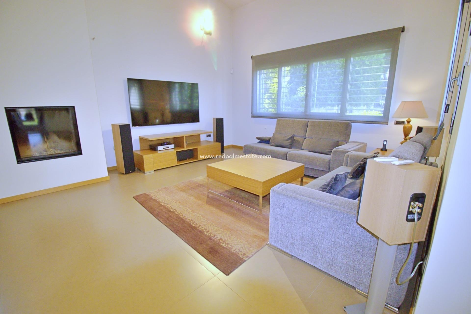Återförsäljning - Villa -
Elche - Peña las Águilas
