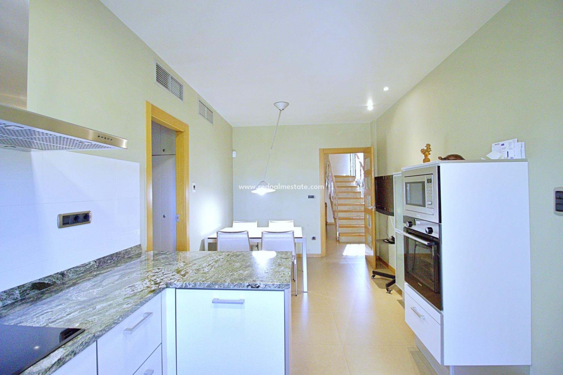 Återförsäljning - Villa -
Elche - Peña las Águilas