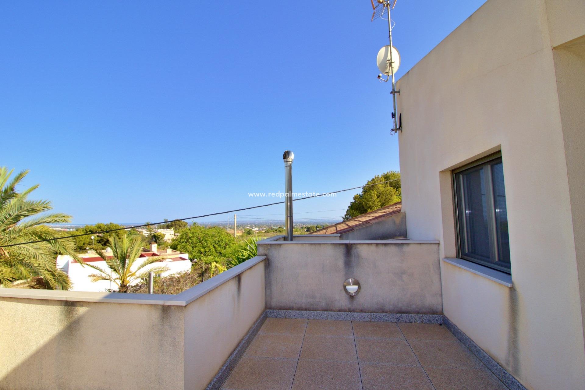 Återförsäljning - Villa -
Elche - Peña las Águilas