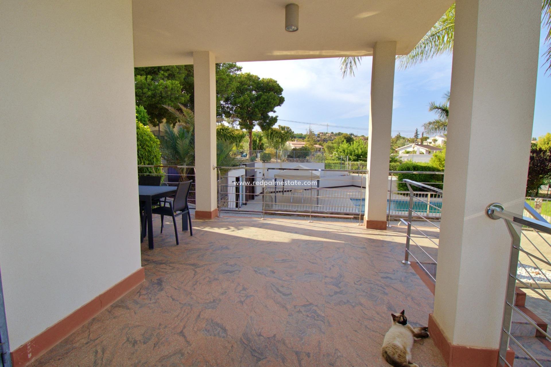 Återförsäljning - Villa -
Elche - Peña las Águilas