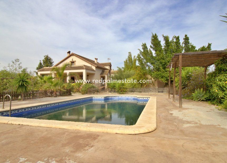 Återförsäljning - Villa -
Elche - Valverde