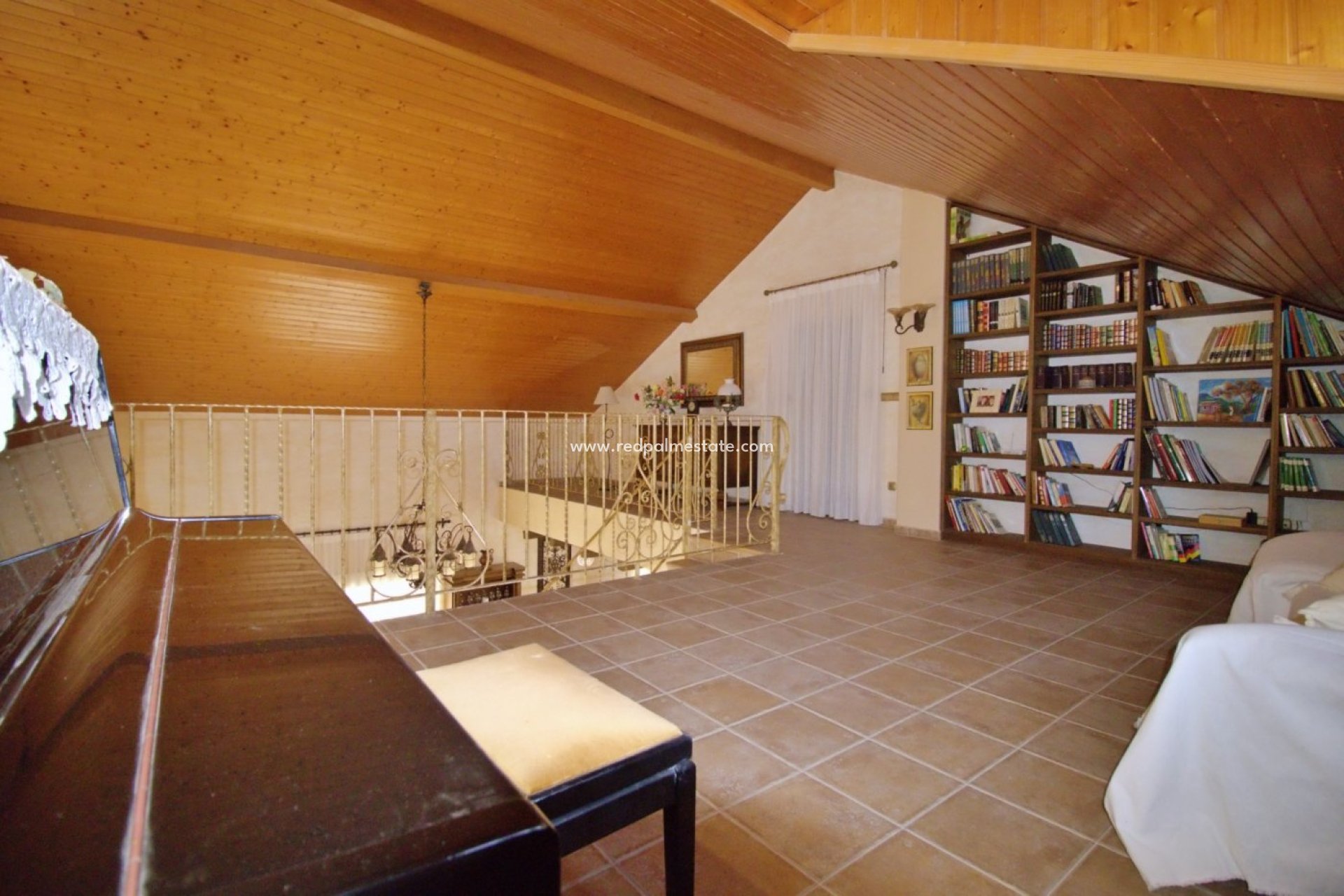 Återförsäljning - Villa -
Elche - Valverde