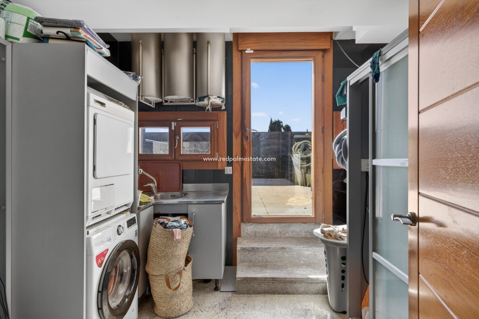 Återförsäljning - Villa -
Elche