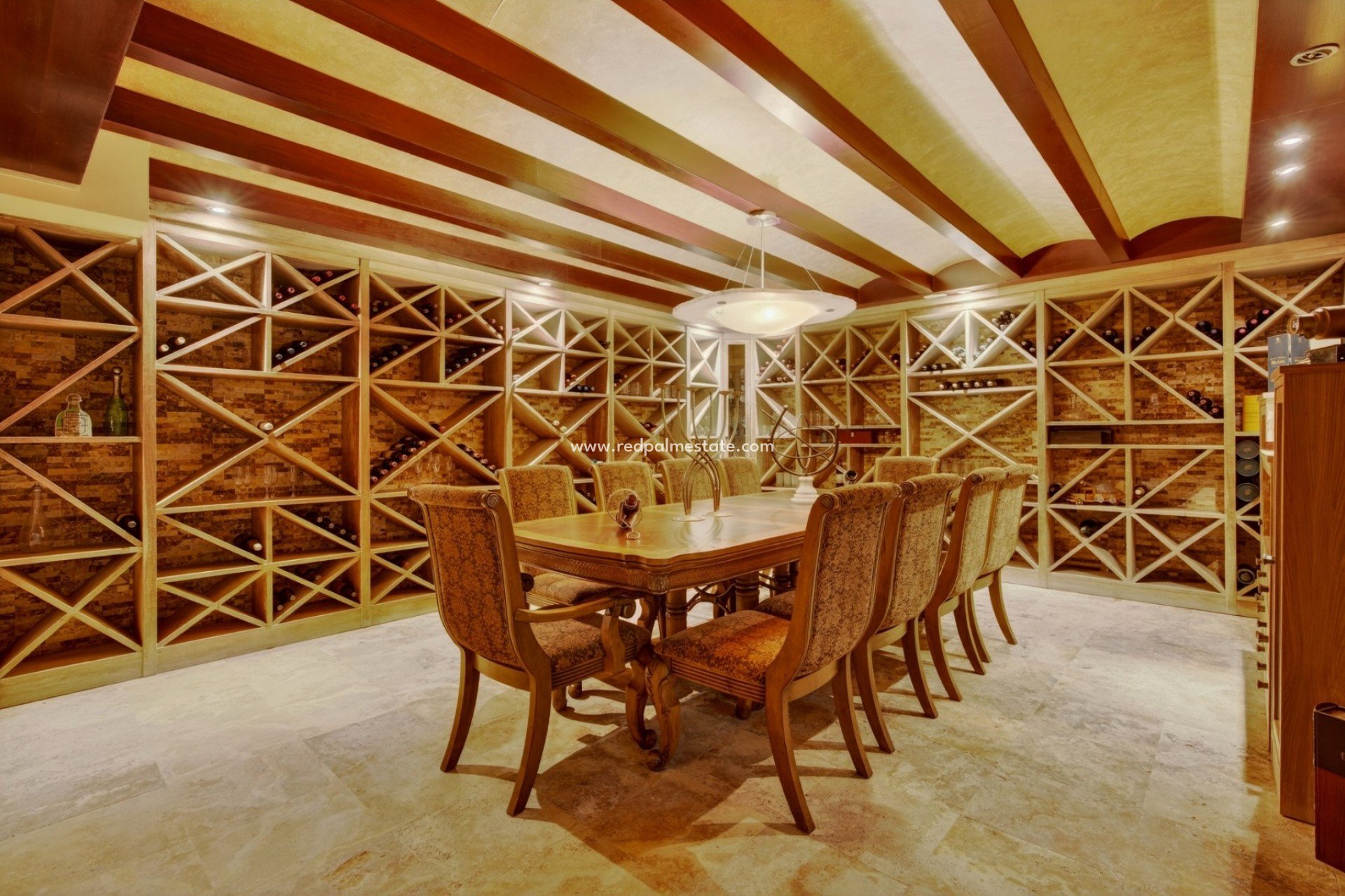 Återförsäljning - Villa -
Elche