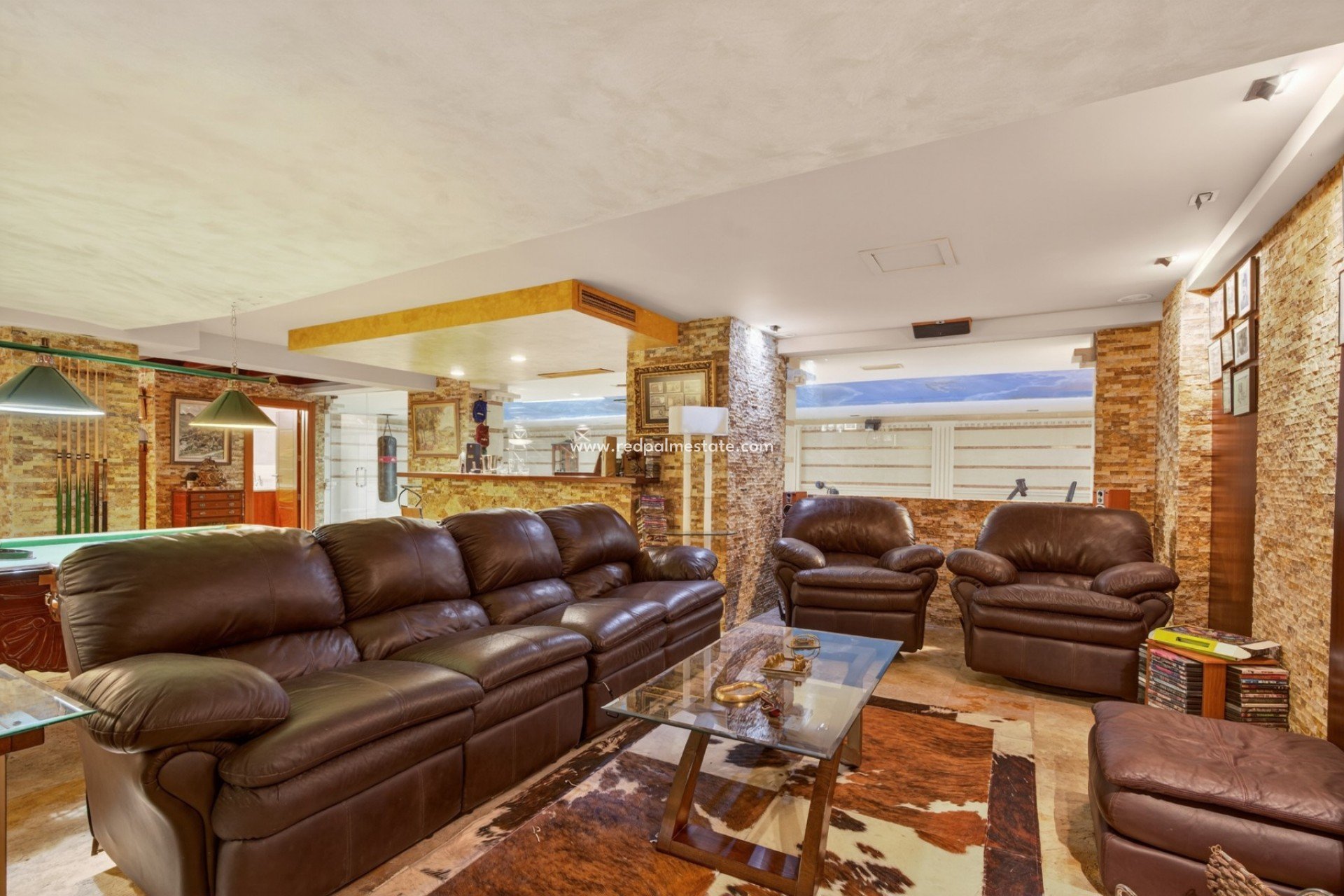 Återförsäljning - Villa -
Elche