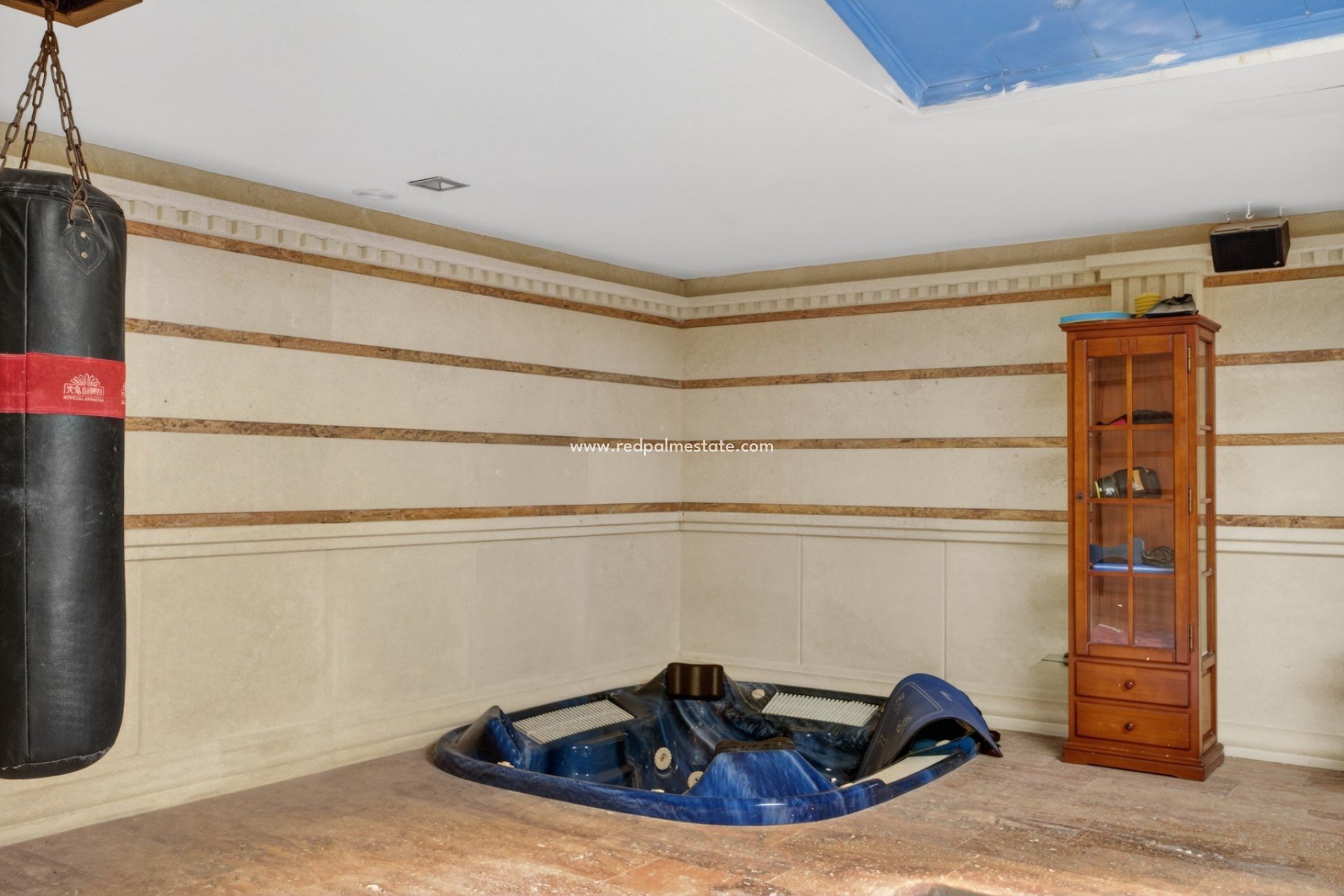 Återförsäljning - Villa -
Elche